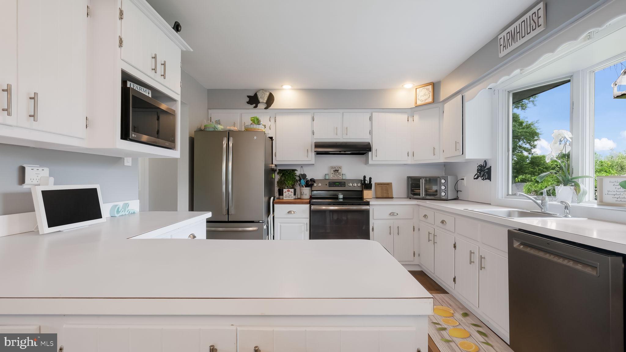 STONY HILL MANOR - Residential