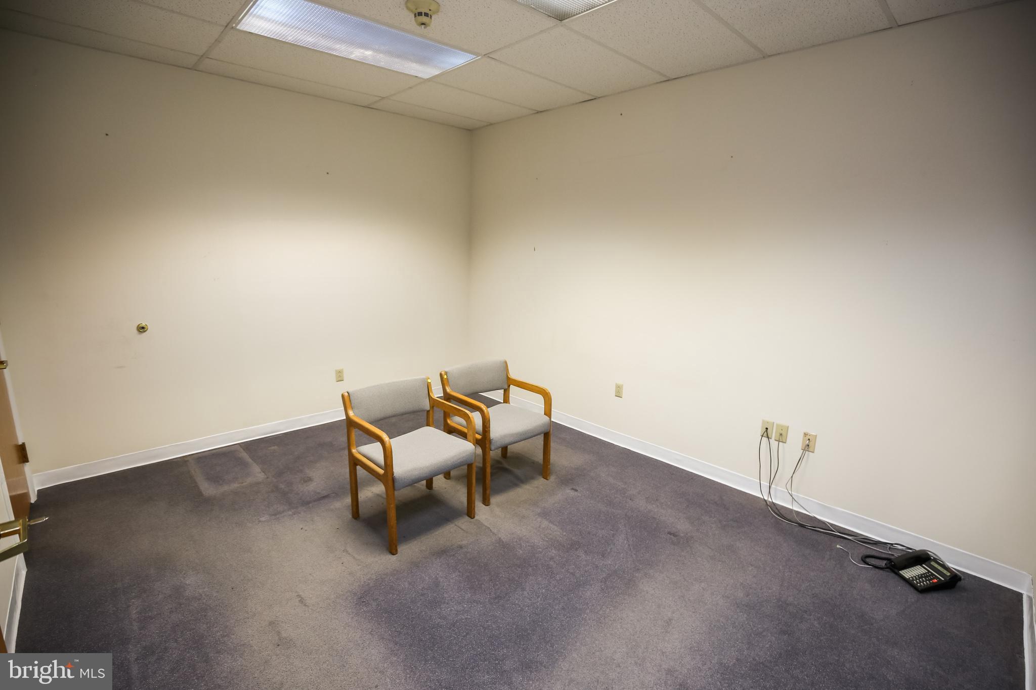 FISHTOWN - Commercial Sale