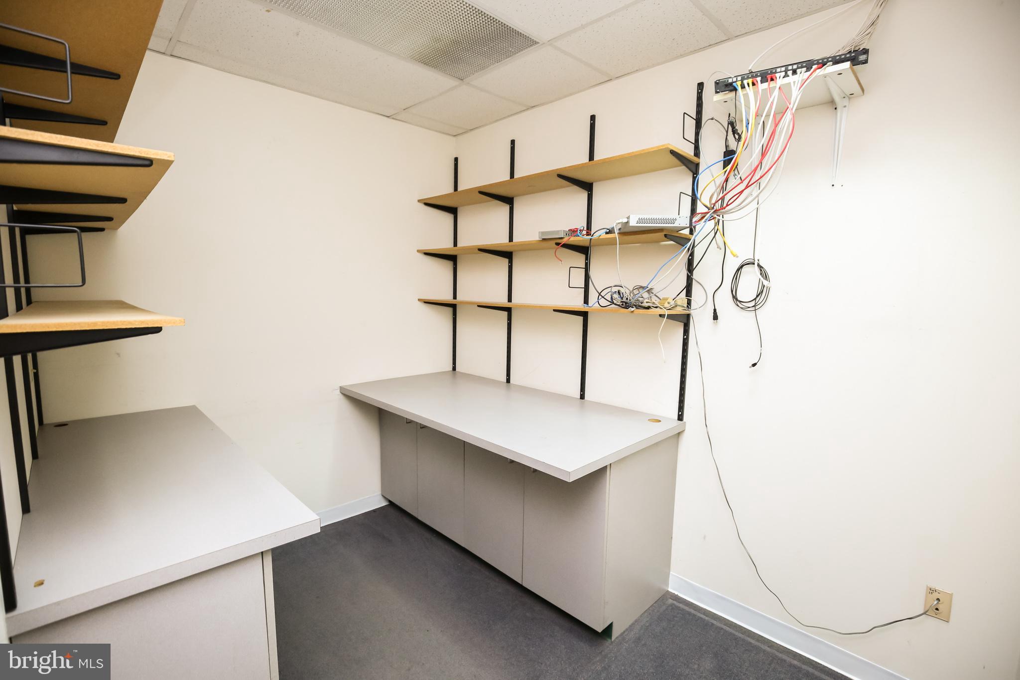 FISHTOWN - Commercial Sale