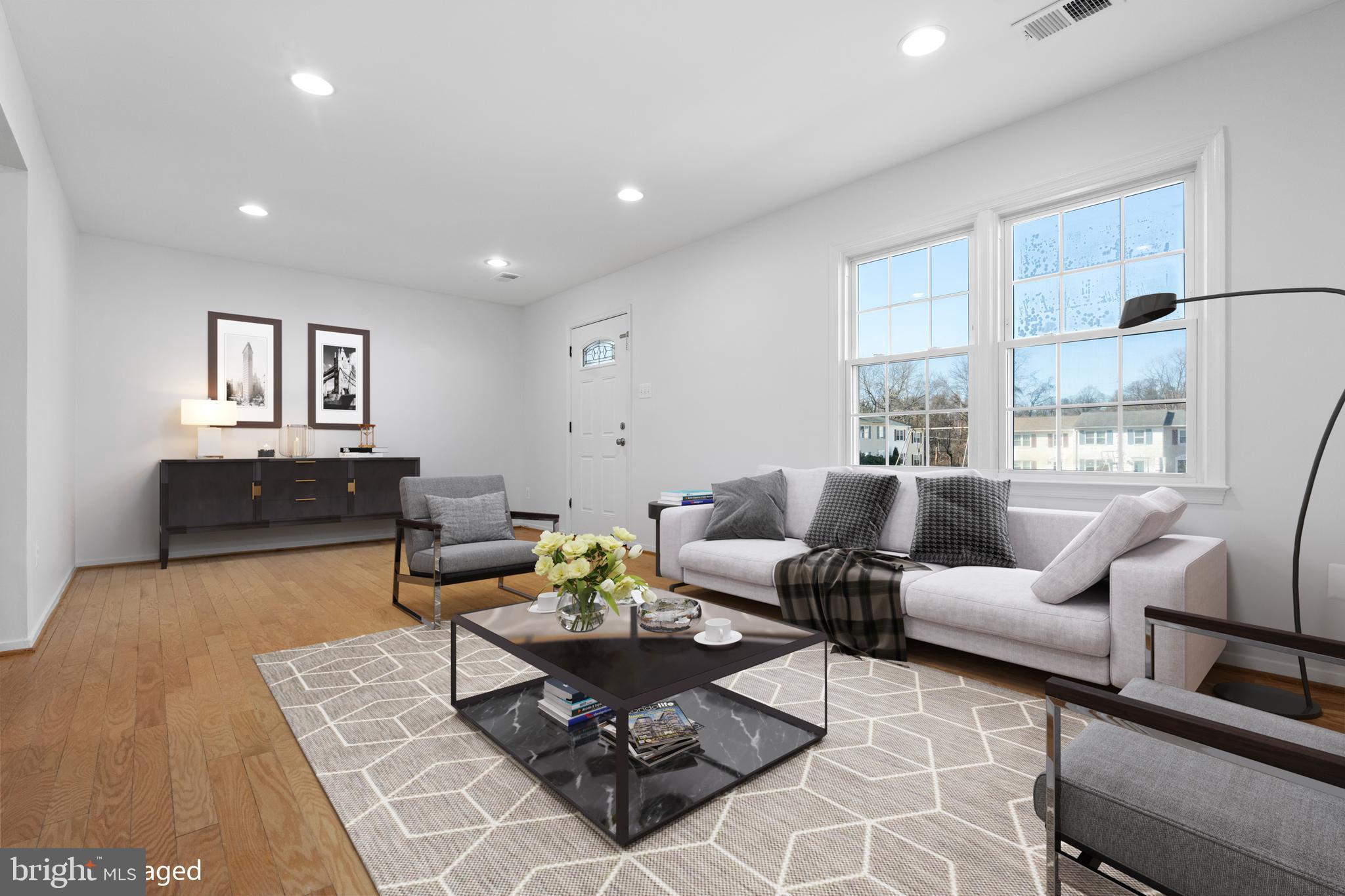 POHICK SQUARE - Residential