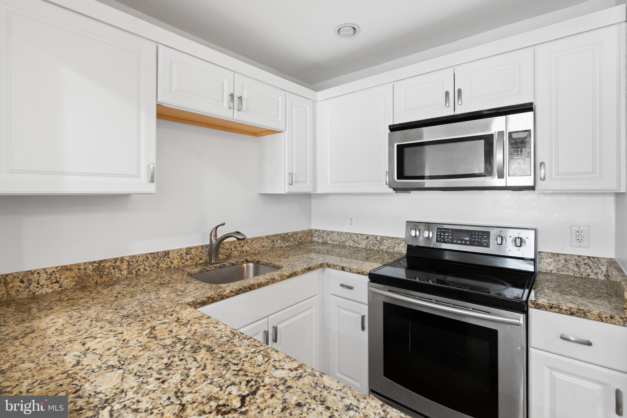 POHICK SQUARE - Residential