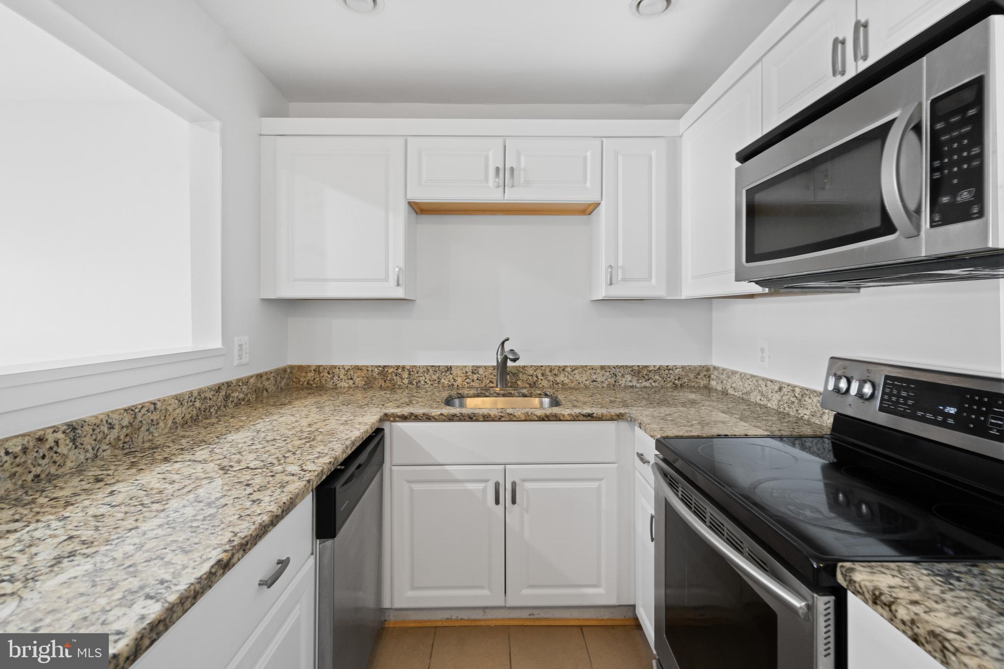 POHICK SQUARE - Residential