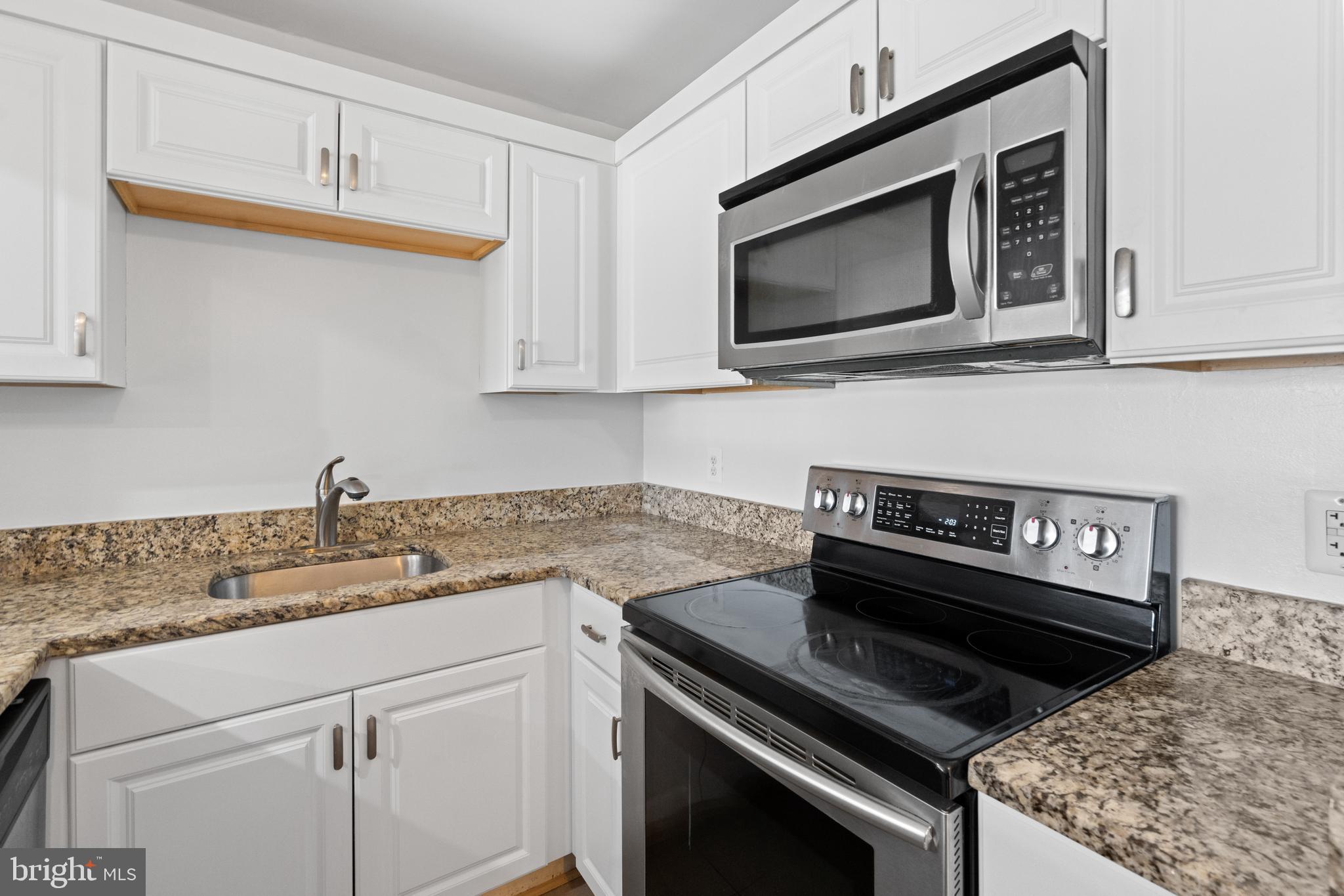 POHICK SQUARE - Residential