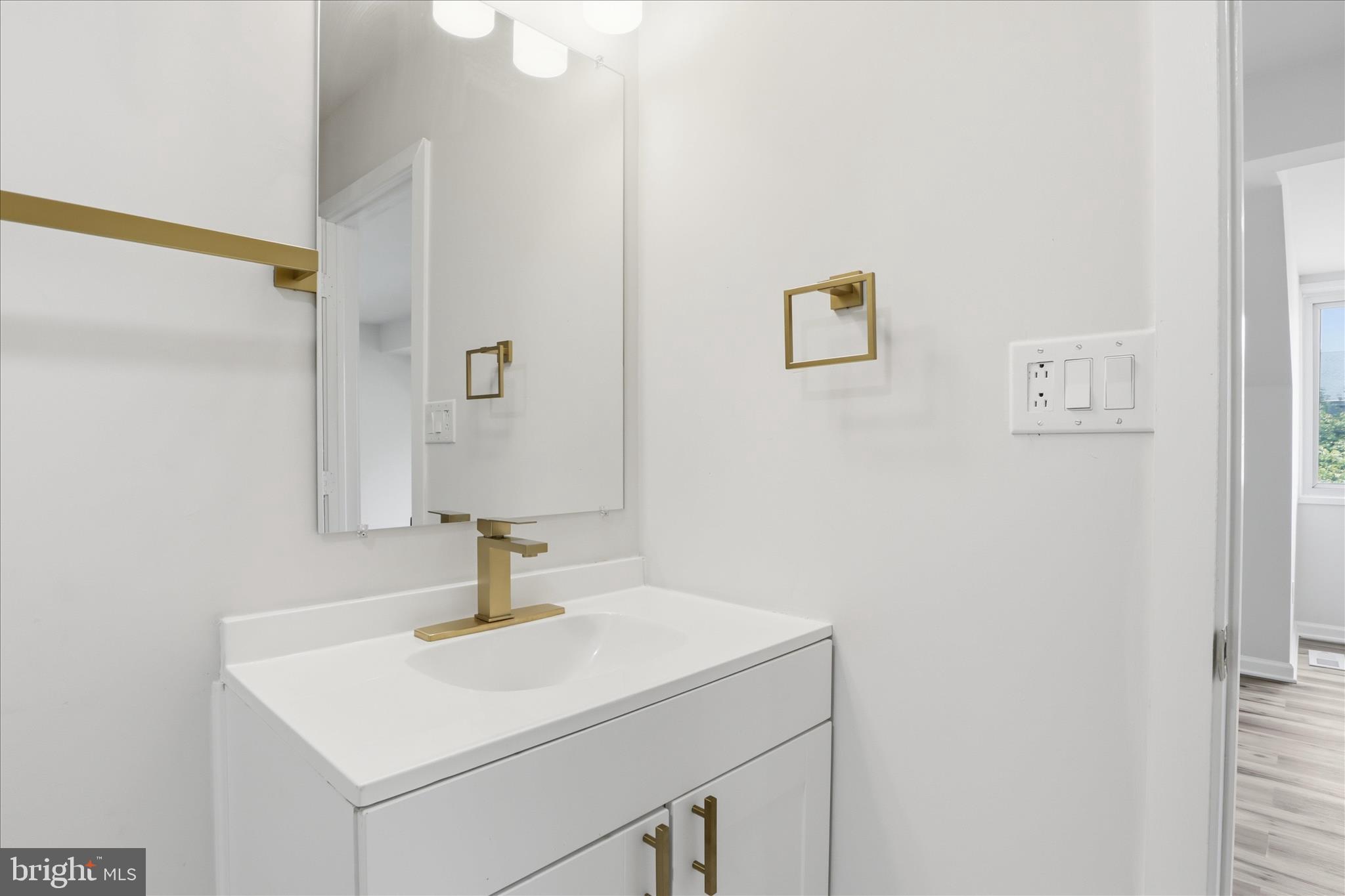 CLUBSIDE - Residential