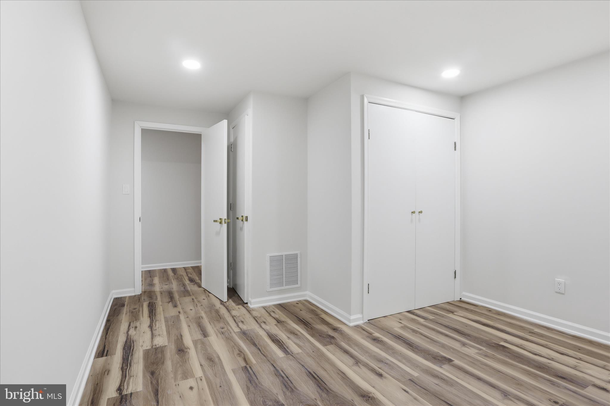 CLUBSIDE - Residential