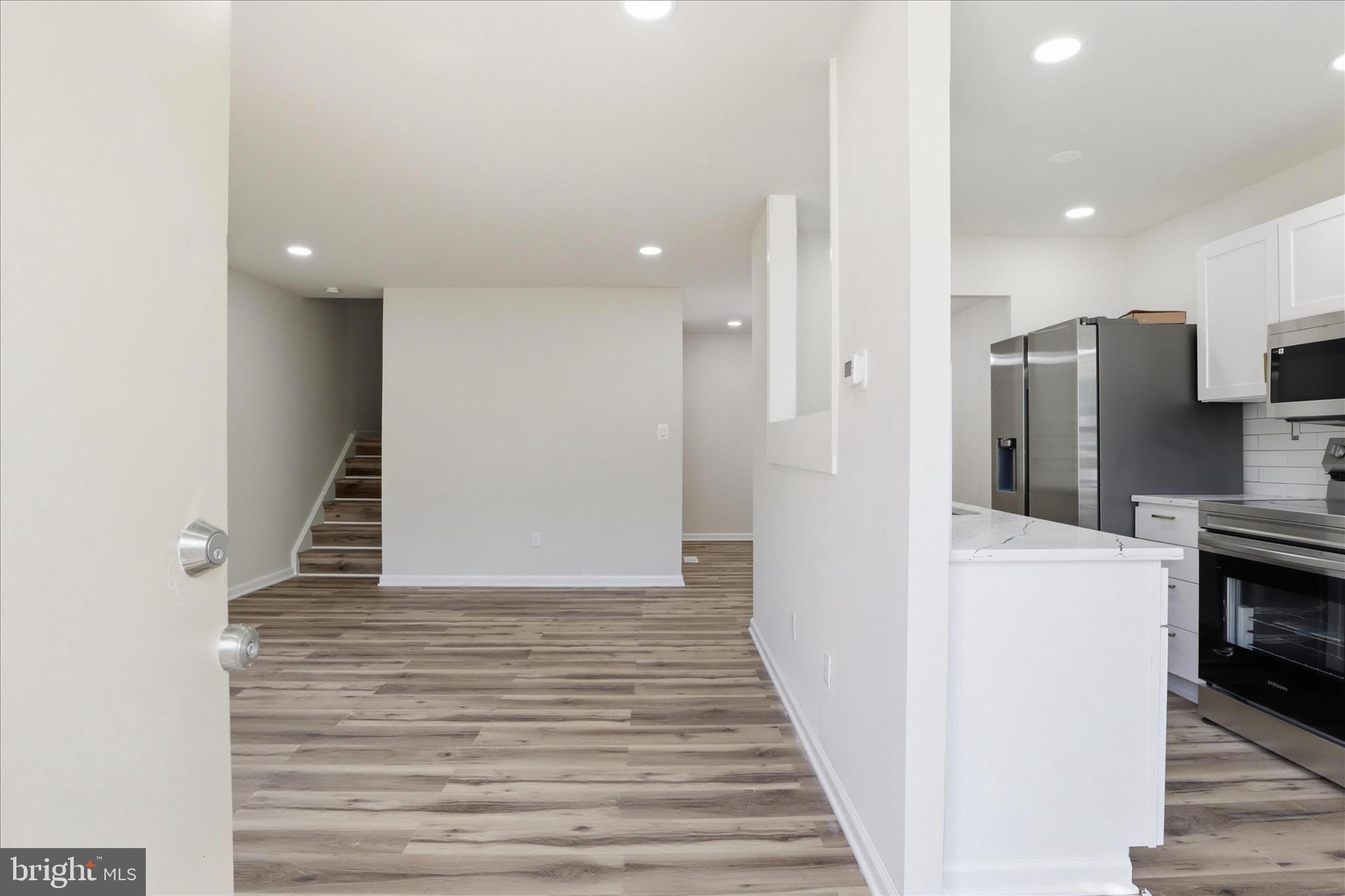 CLUBSIDE - Residential