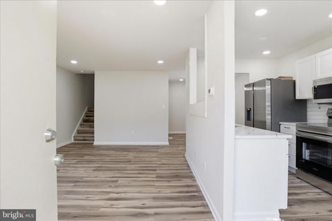 Tiny photo for 10107 Ridgeline Drive, MONTGOMERY VILLAGE, MD 20886 (MLS # MDMC2233582)