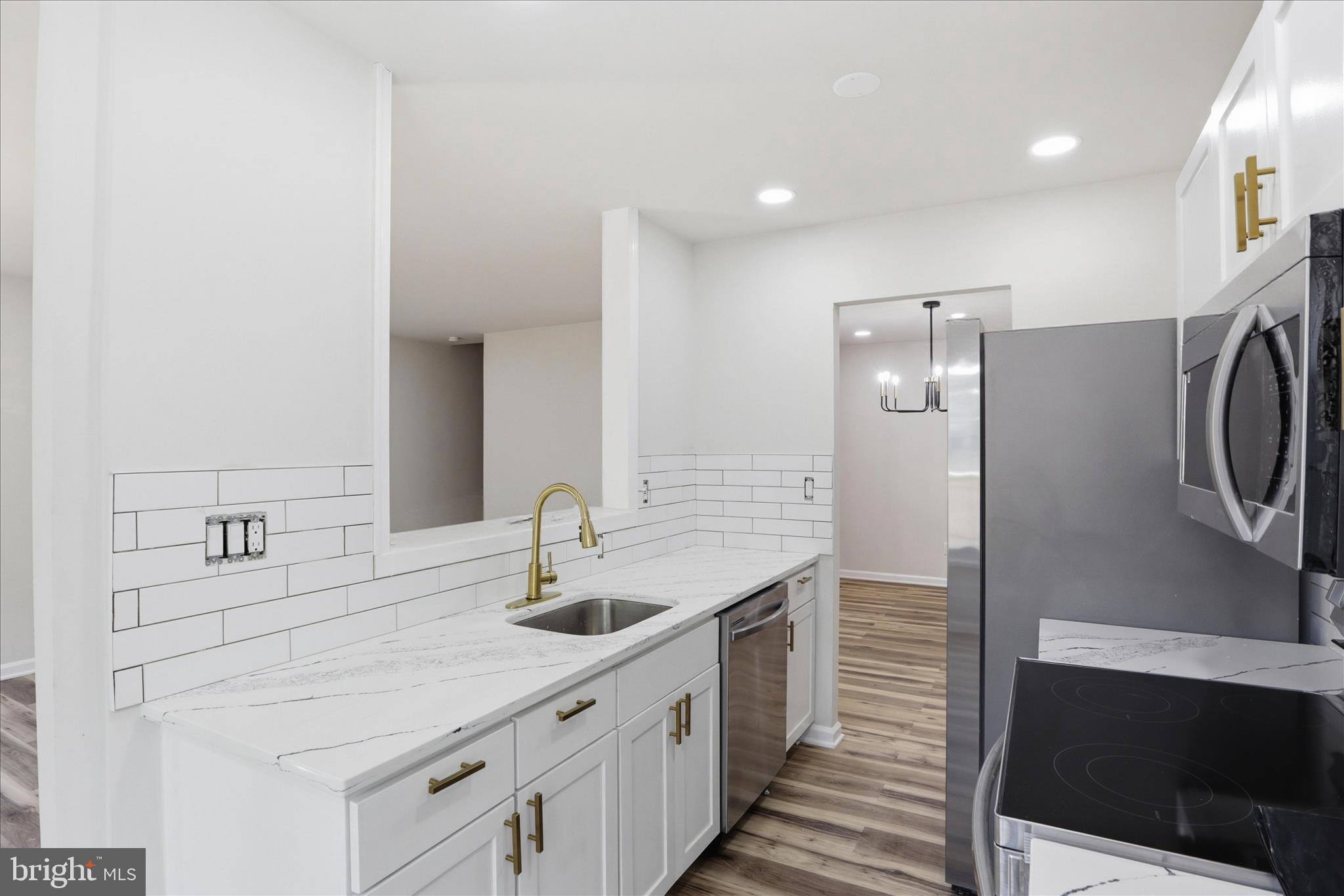 CLUBSIDE - Residential