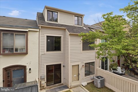 Tiny photo for 10107 Ridgeline Drive, MONTGOMERY VILLAGE, MD 20886 (MLS # MDMC2233582)