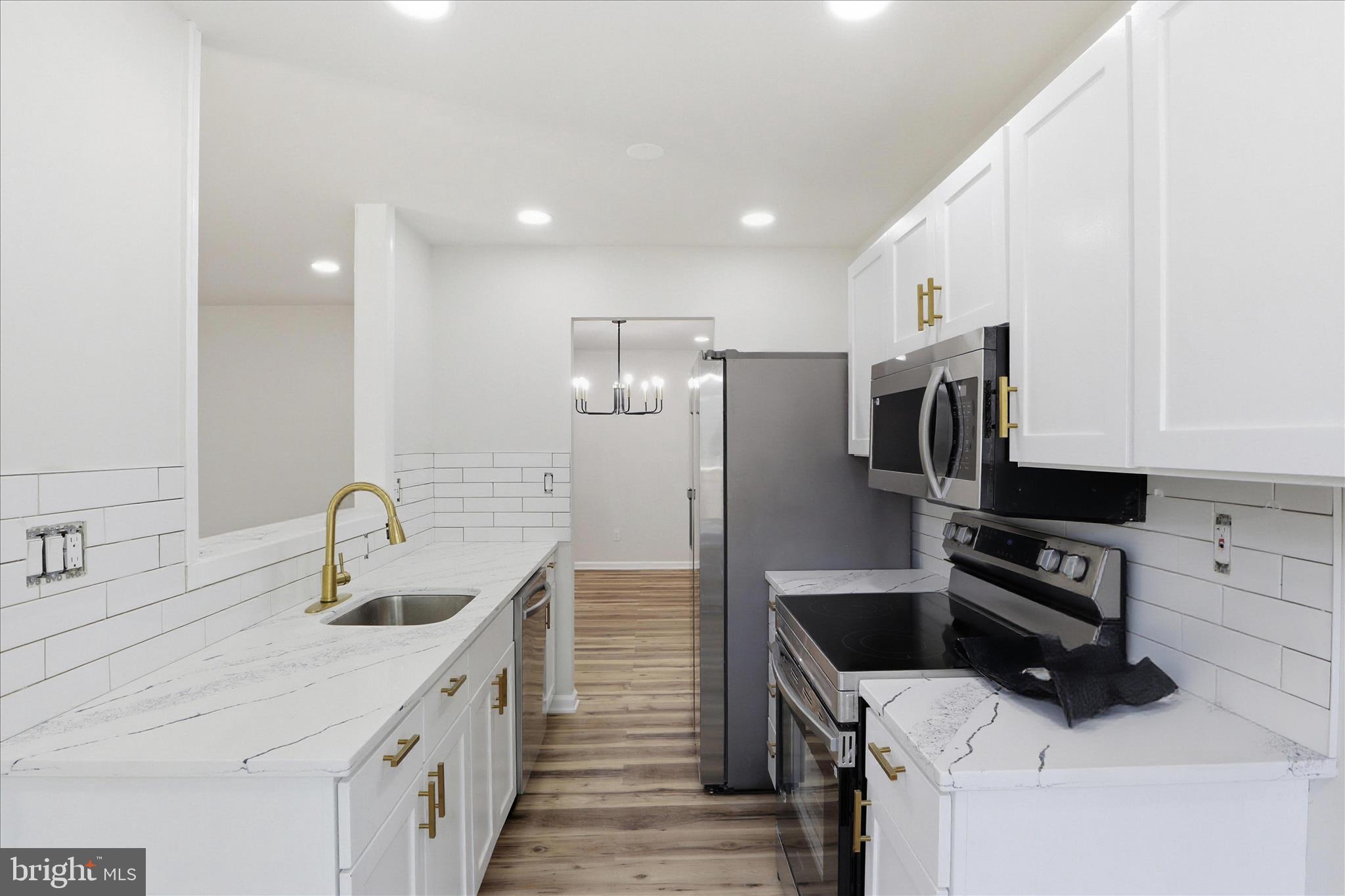 CLUBSIDE - Residential
