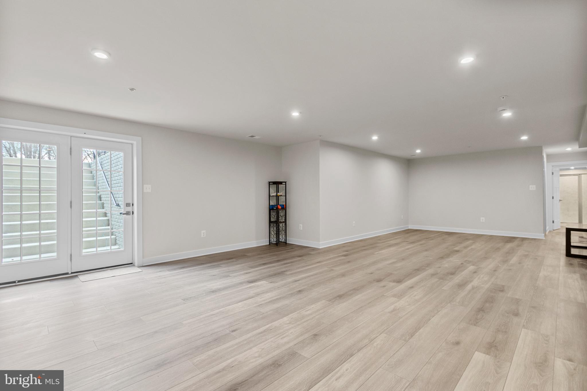 GALLAHAN ESTATES - Residential