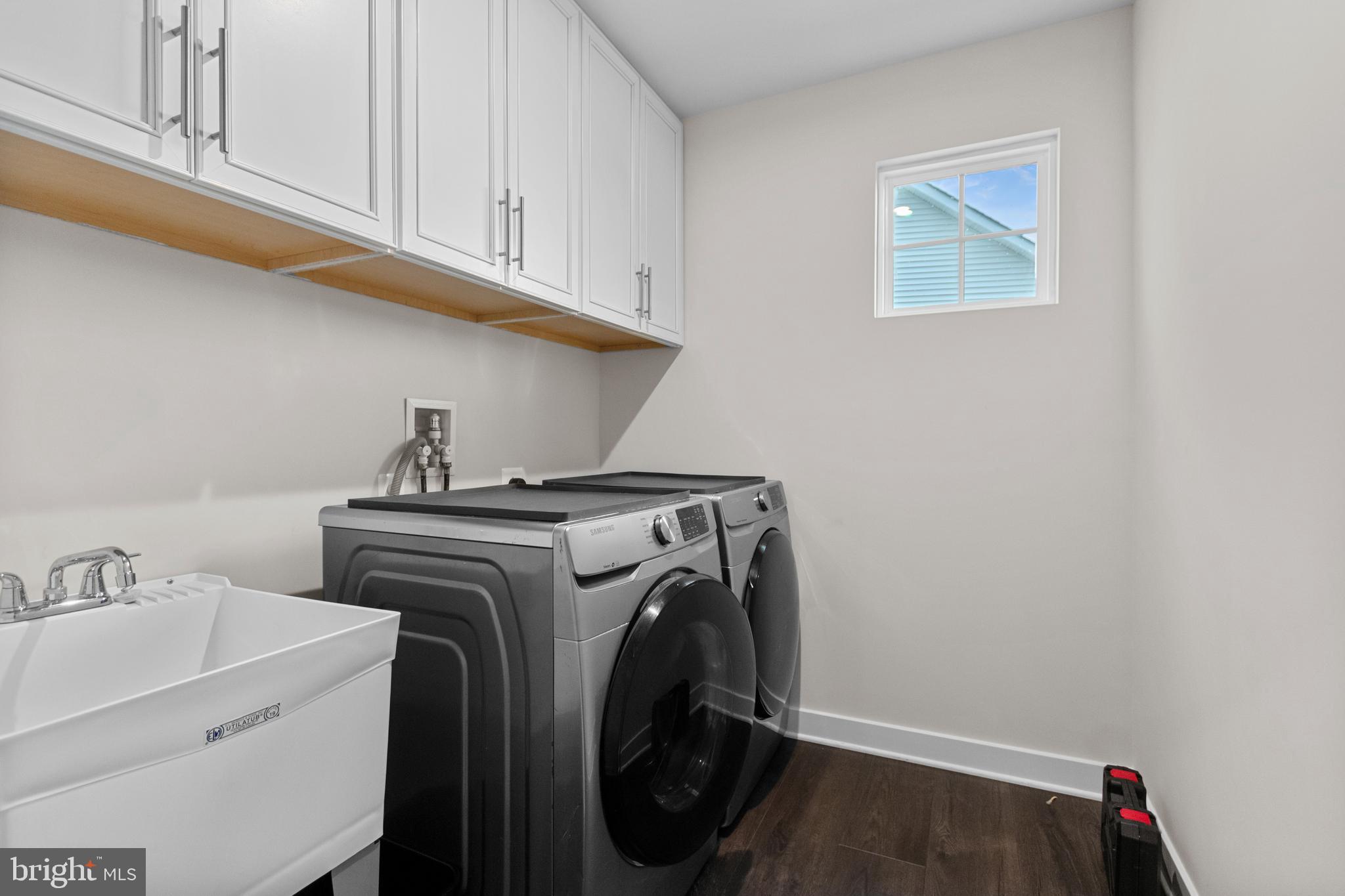 GALLAHAN ESTATES - Residential