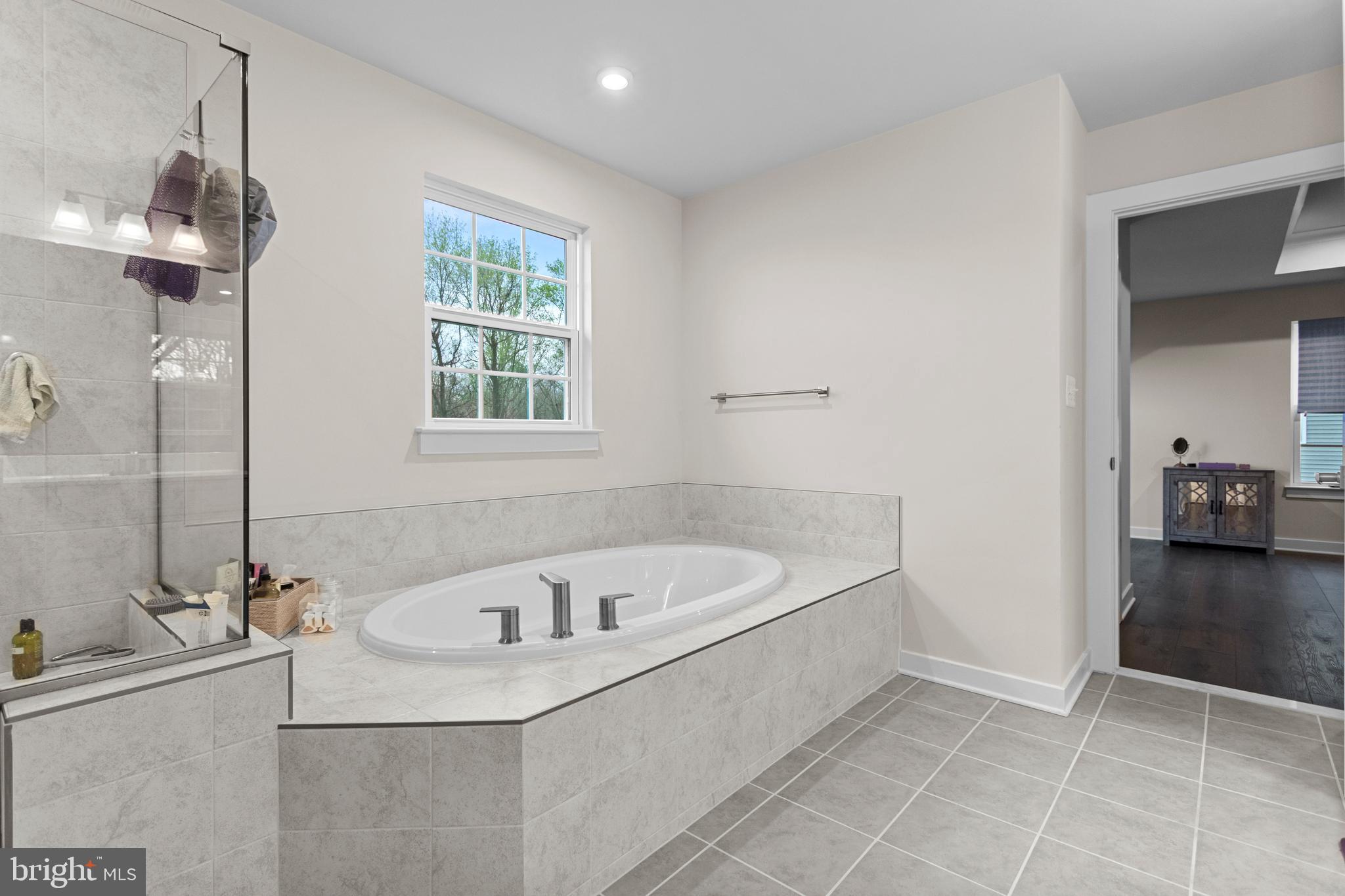 GALLAHAN ESTATES - Residential