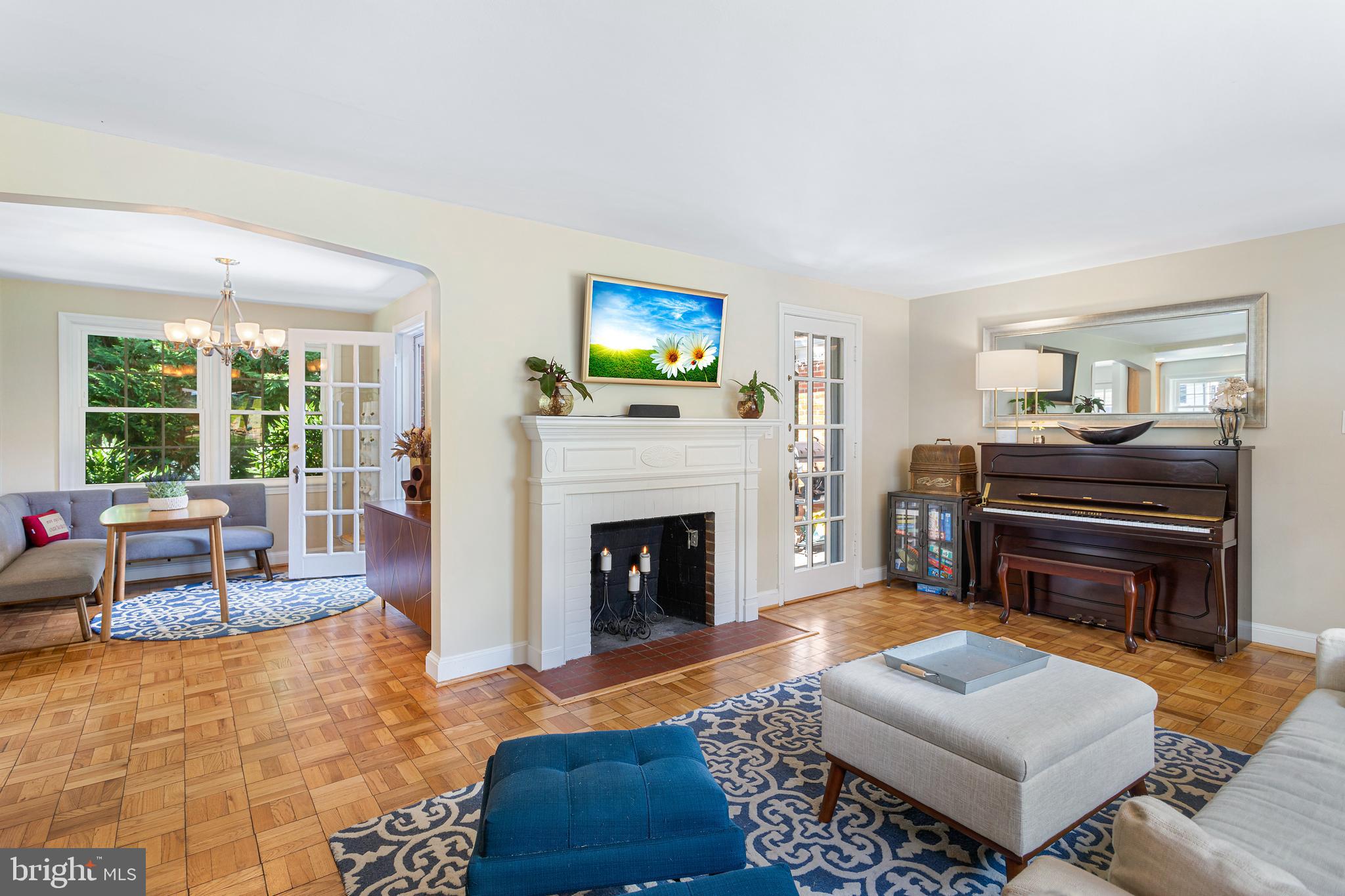 CHEVY CHASE - Residential