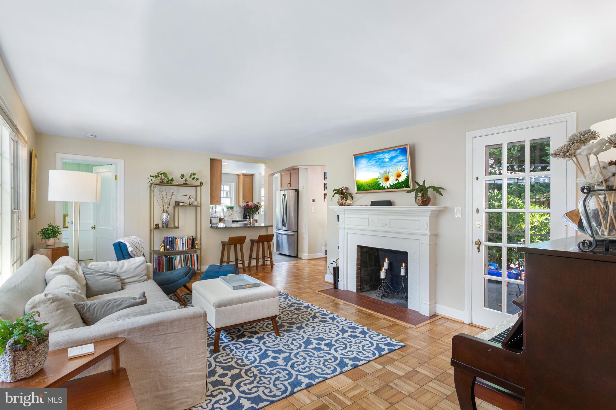 CHEVY CHASE - Residential