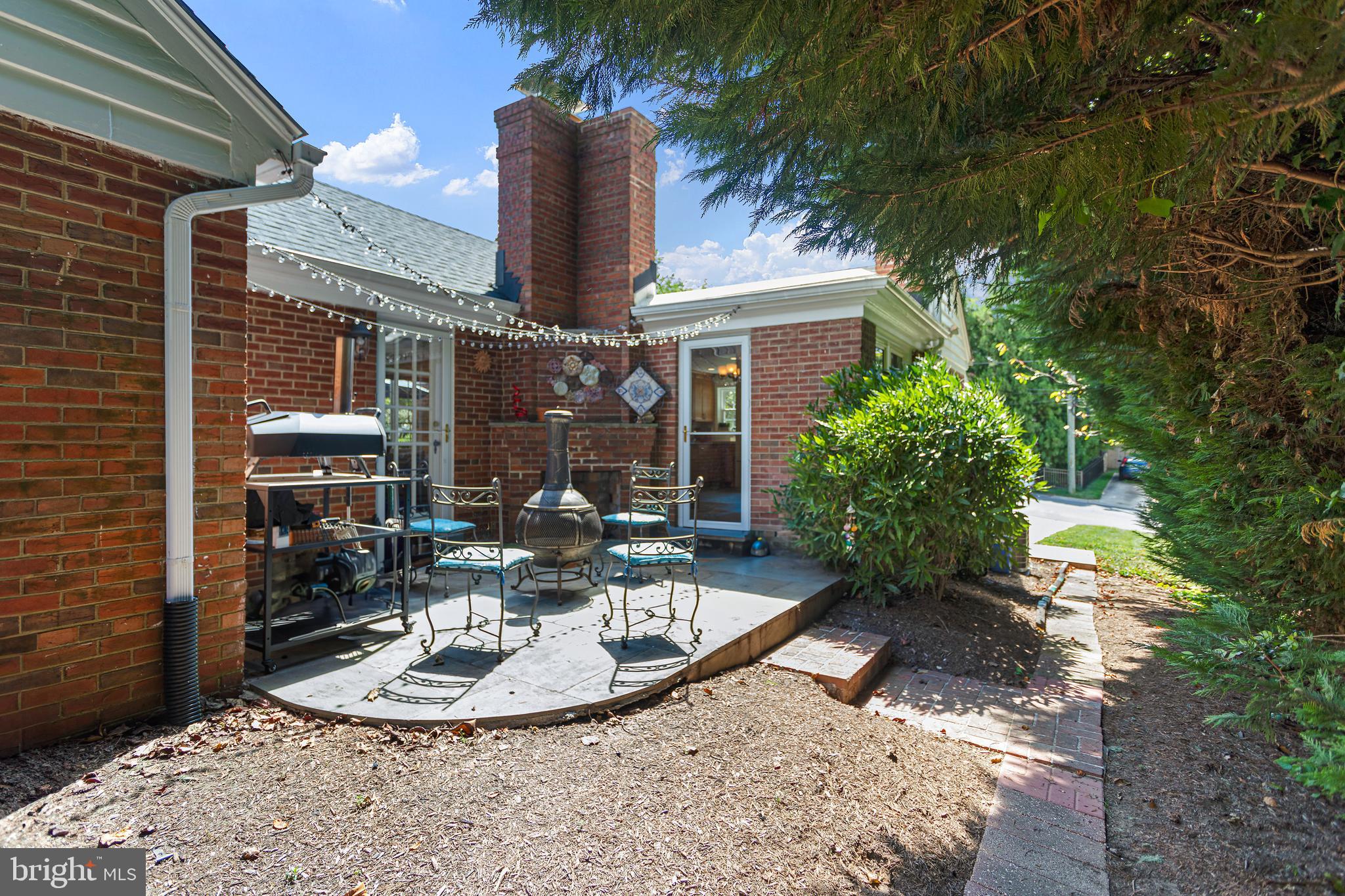 CHEVY CHASE - Residential