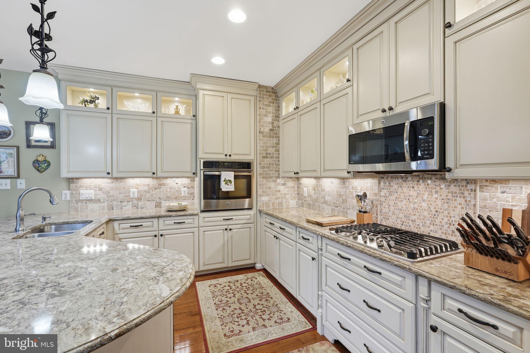 10444 COURTNEY DRIVE