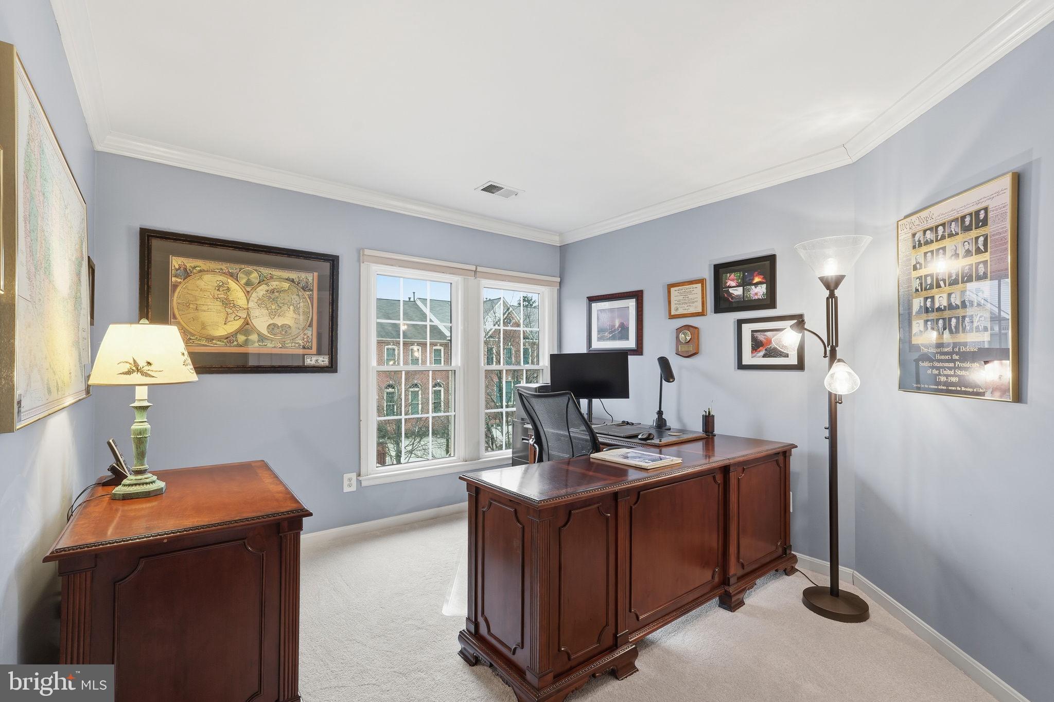 CRESTMONT TOWNHOUSES - Residential