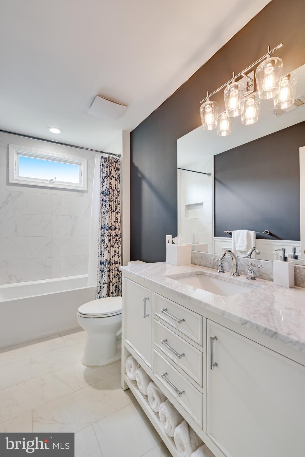 HERNDON CHASE - Residential