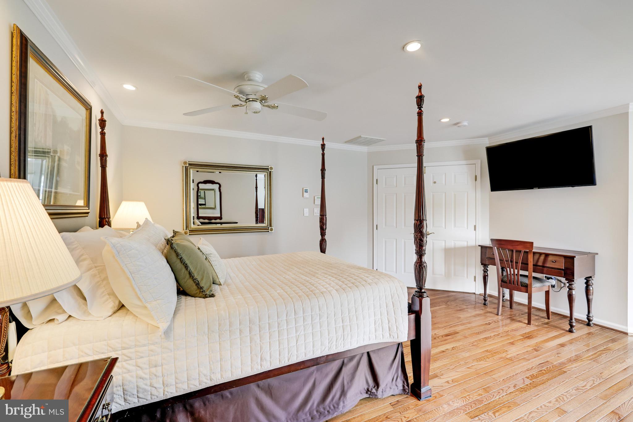 HERNDON CHASE - Residential