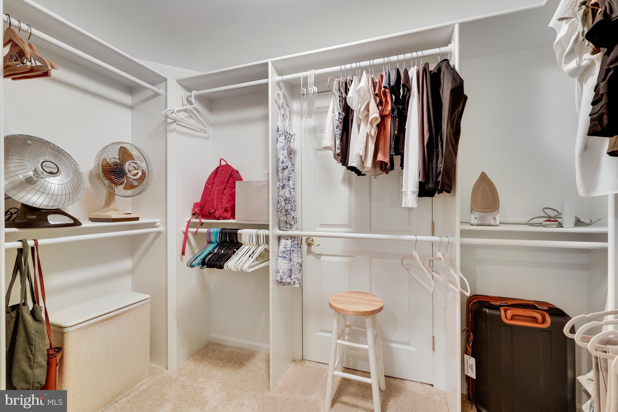 HERNDON CHASE - Residential