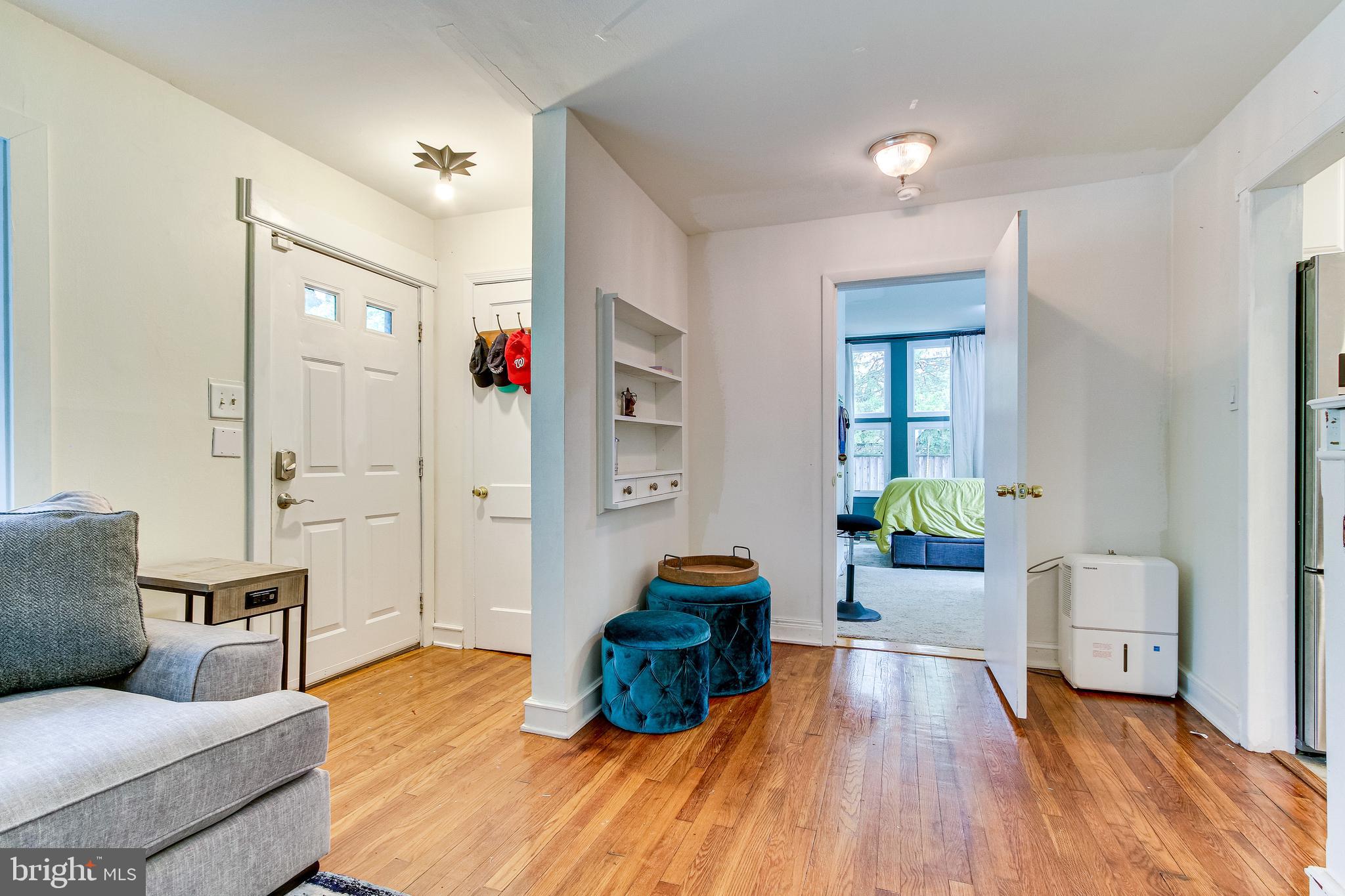 HOLLIN HALL VILLAGE - Residential Lease