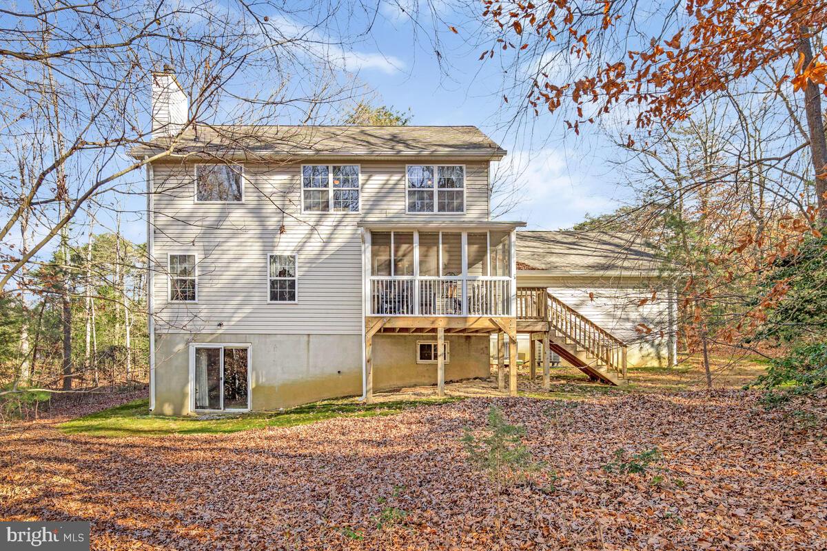 ISLAND CREEK WOODS - Residential