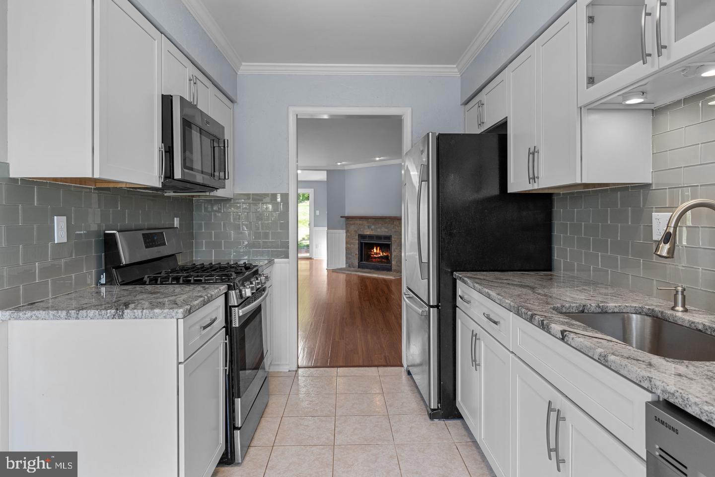 EAGLE RIDGE - Residential Lease