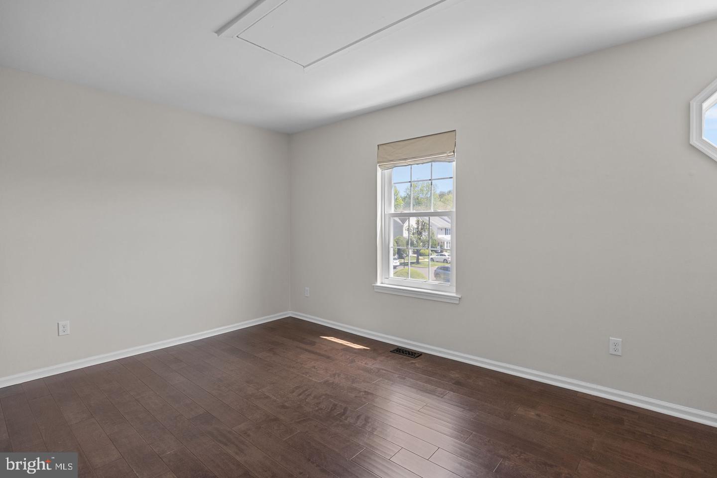 EAGLE RIDGE - Residential Lease