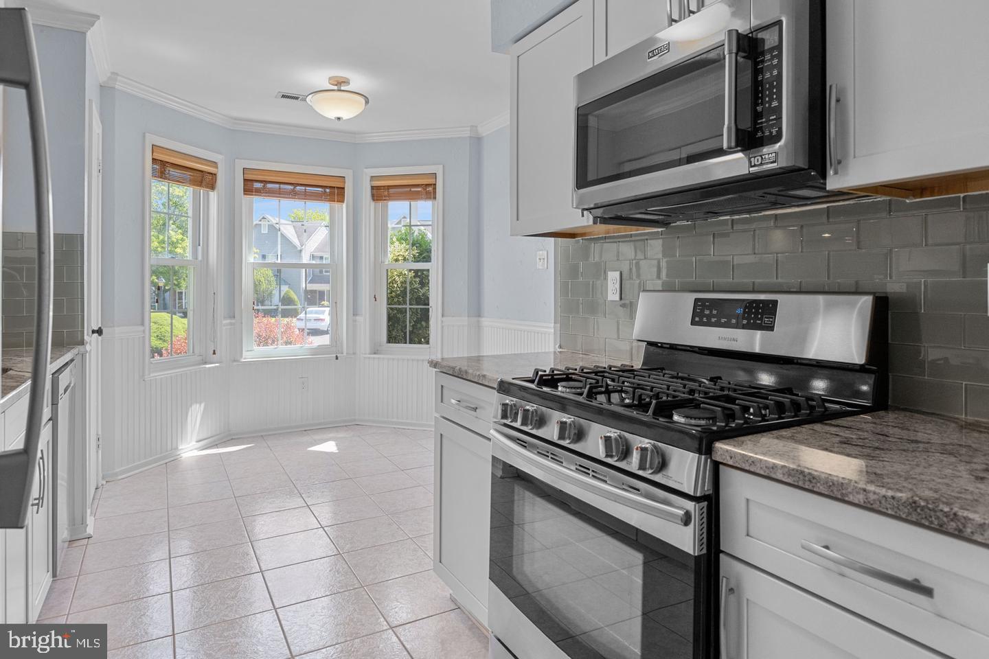 EAGLE RIDGE - Residential Lease