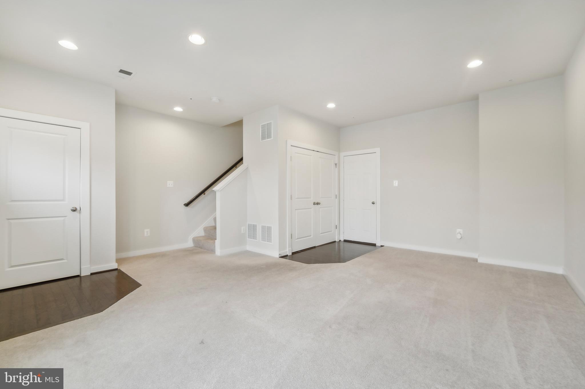 TUSCARORA CREEK - Residential