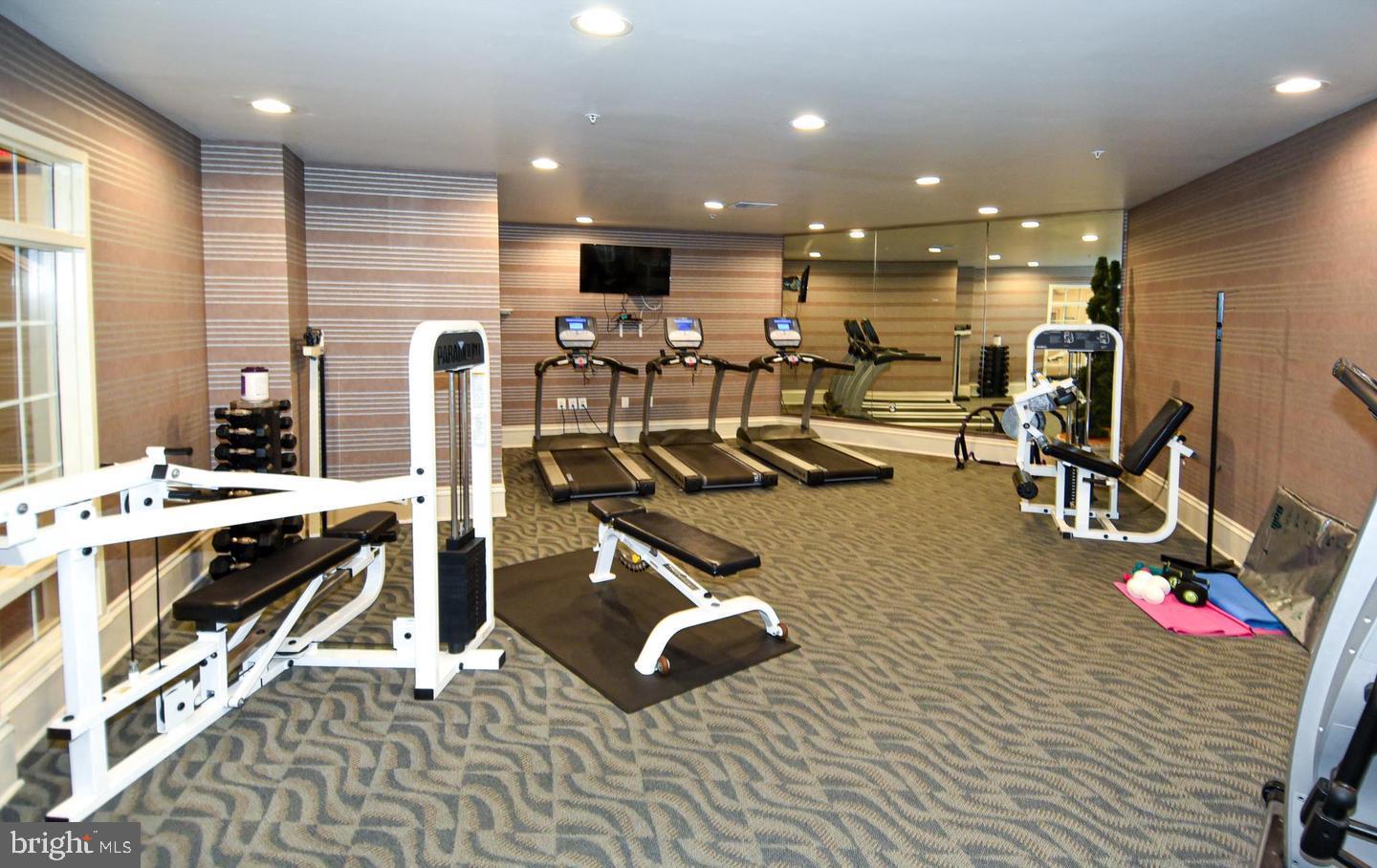 CAMERON GROVE - Residential