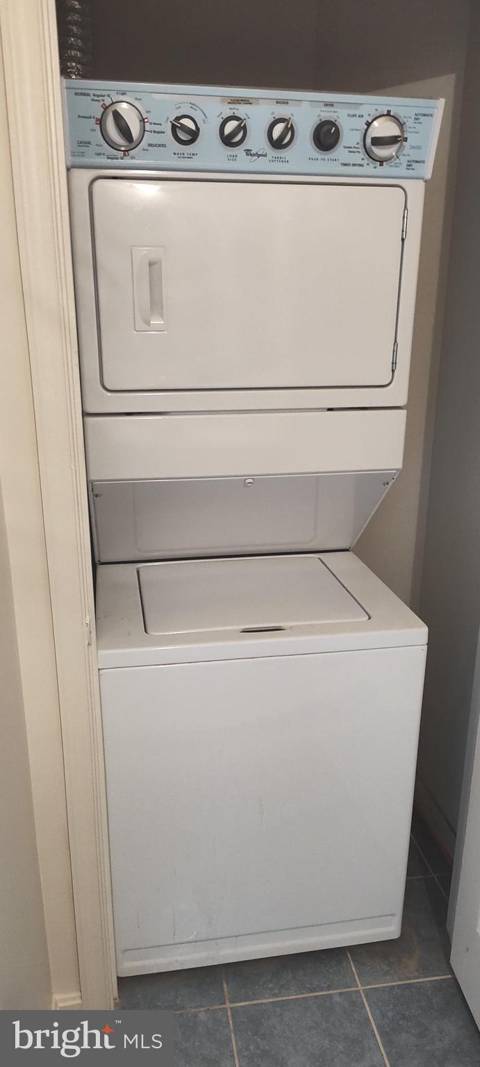 CAMERON GROVE - Residential