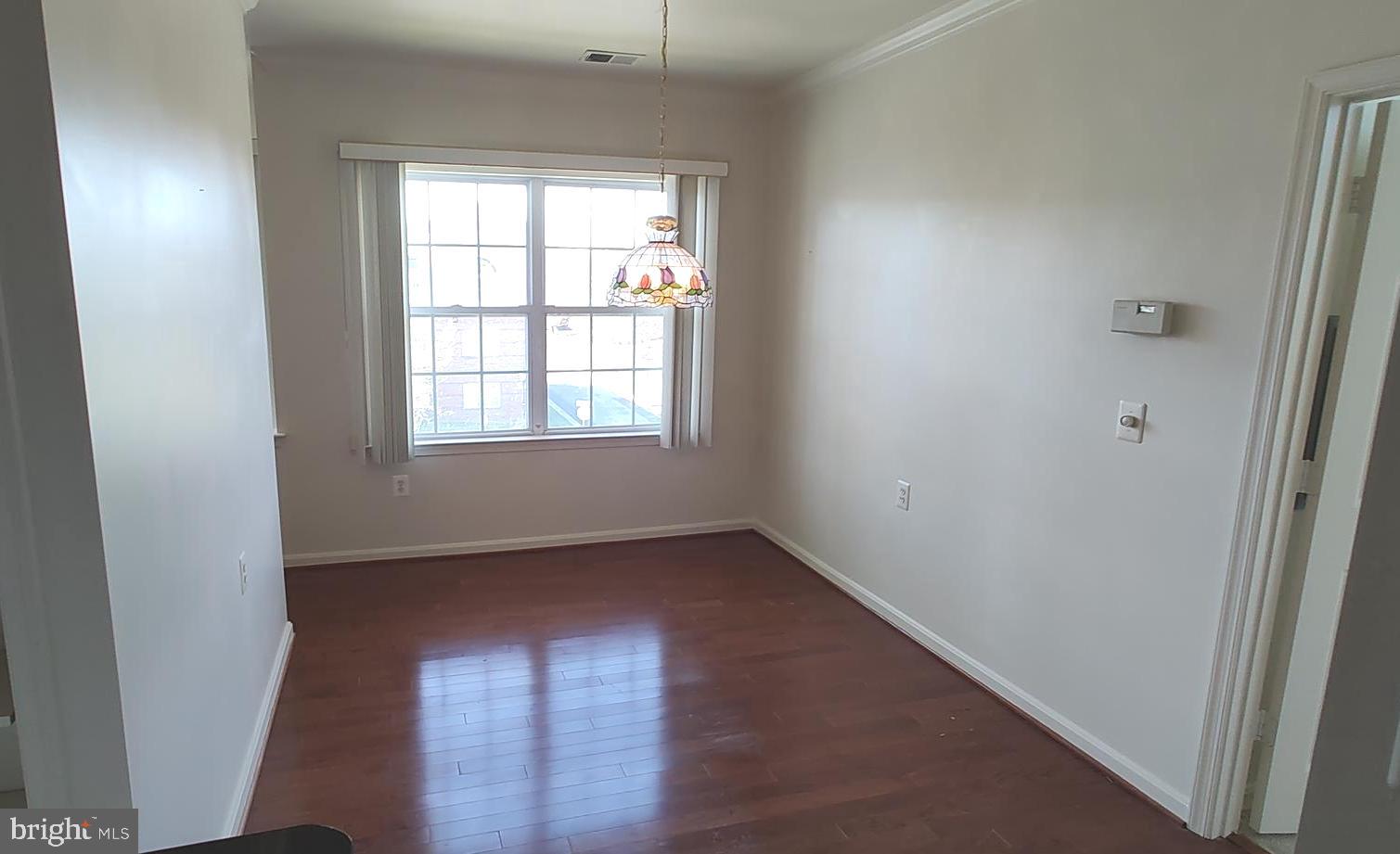 CAMERON GROVE - Residential