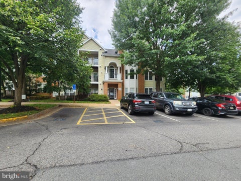 Photo of 4137 Fountainside Lane #103, FAIRFAX, VA 22030 (MLS # VAFX2331648)