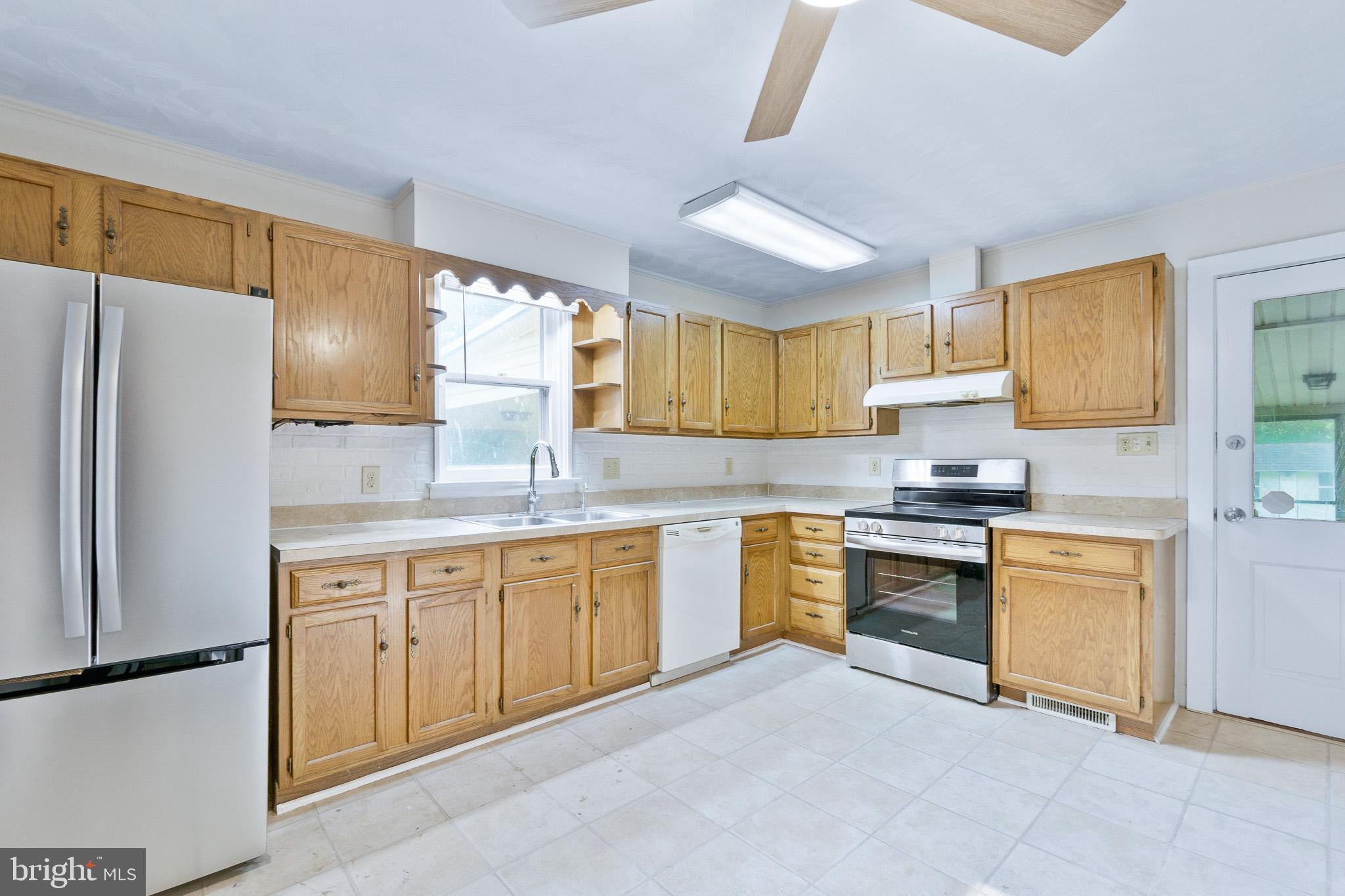 655 SECURITY ROAD