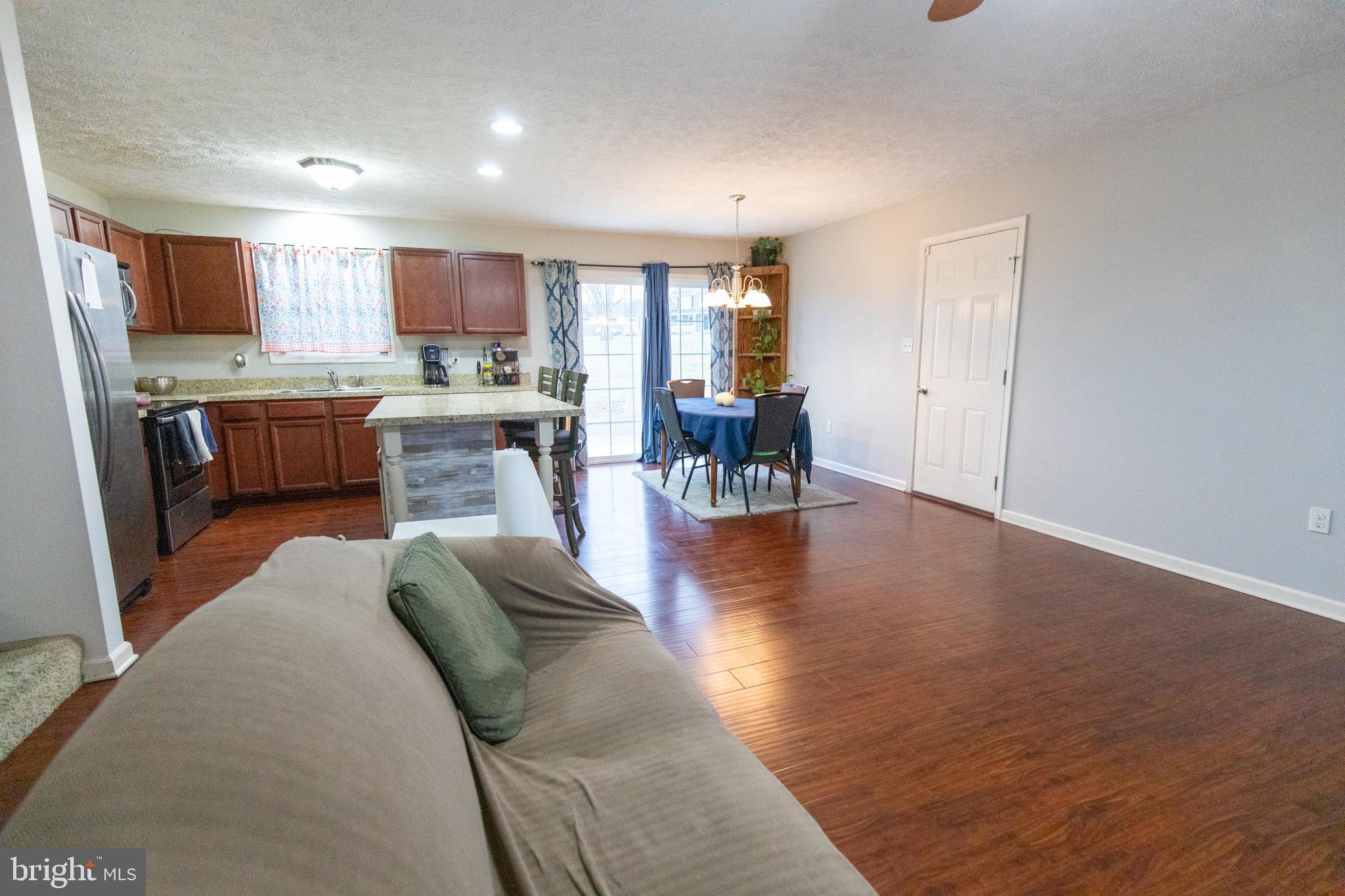 PEBBLE RIDGE - Residential