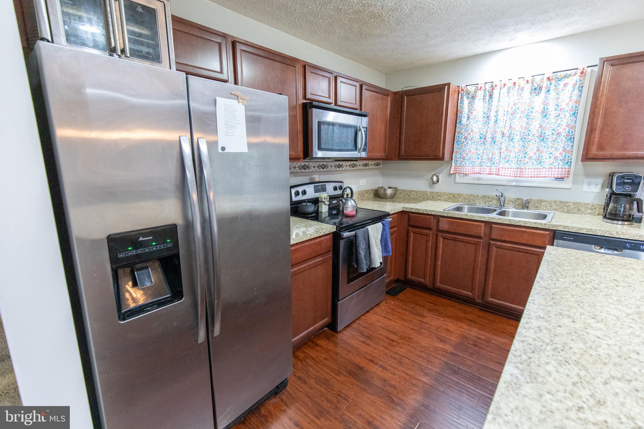 PEBBLE RIDGE - Residential