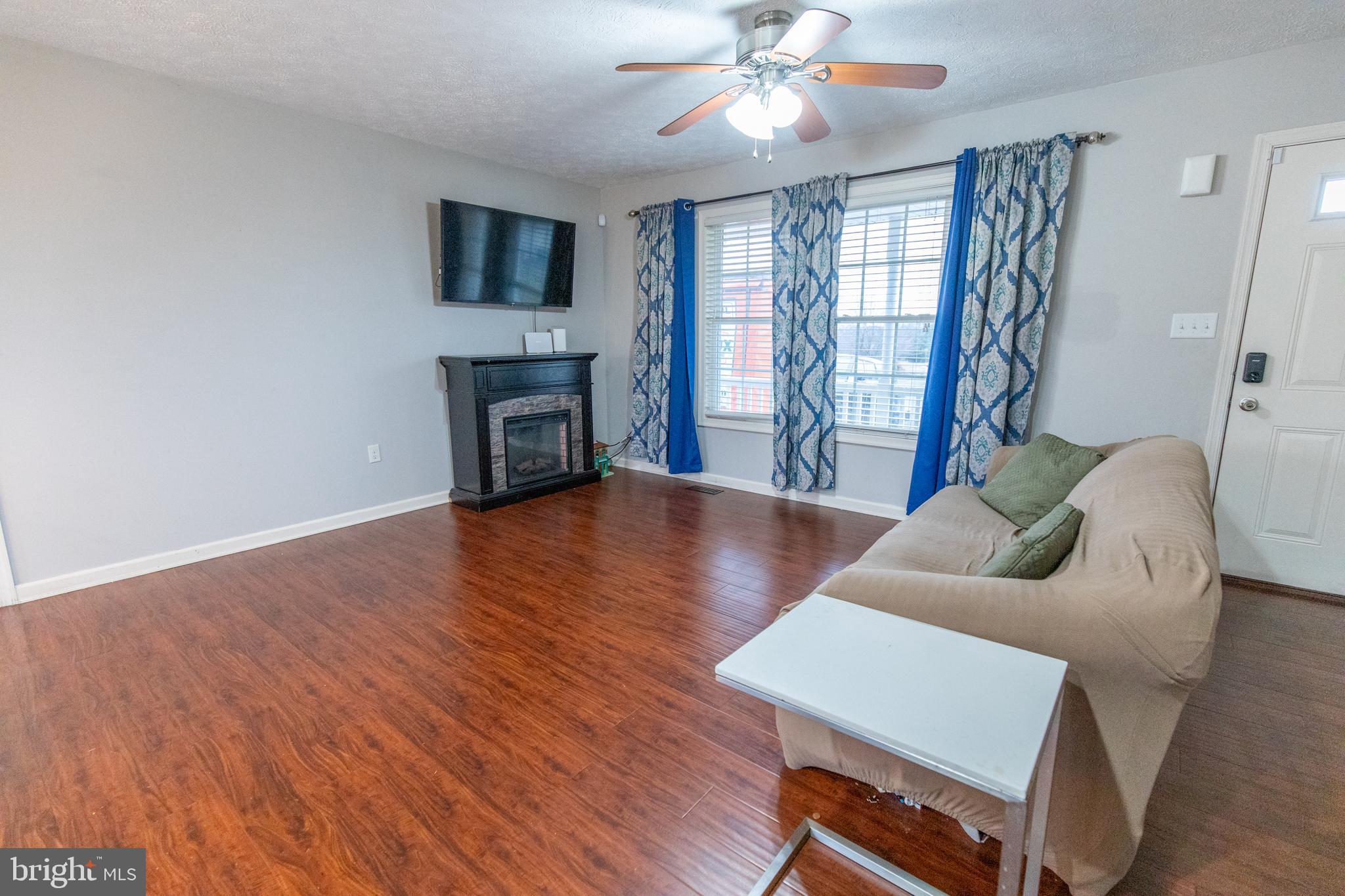 PEBBLE RIDGE - Residential