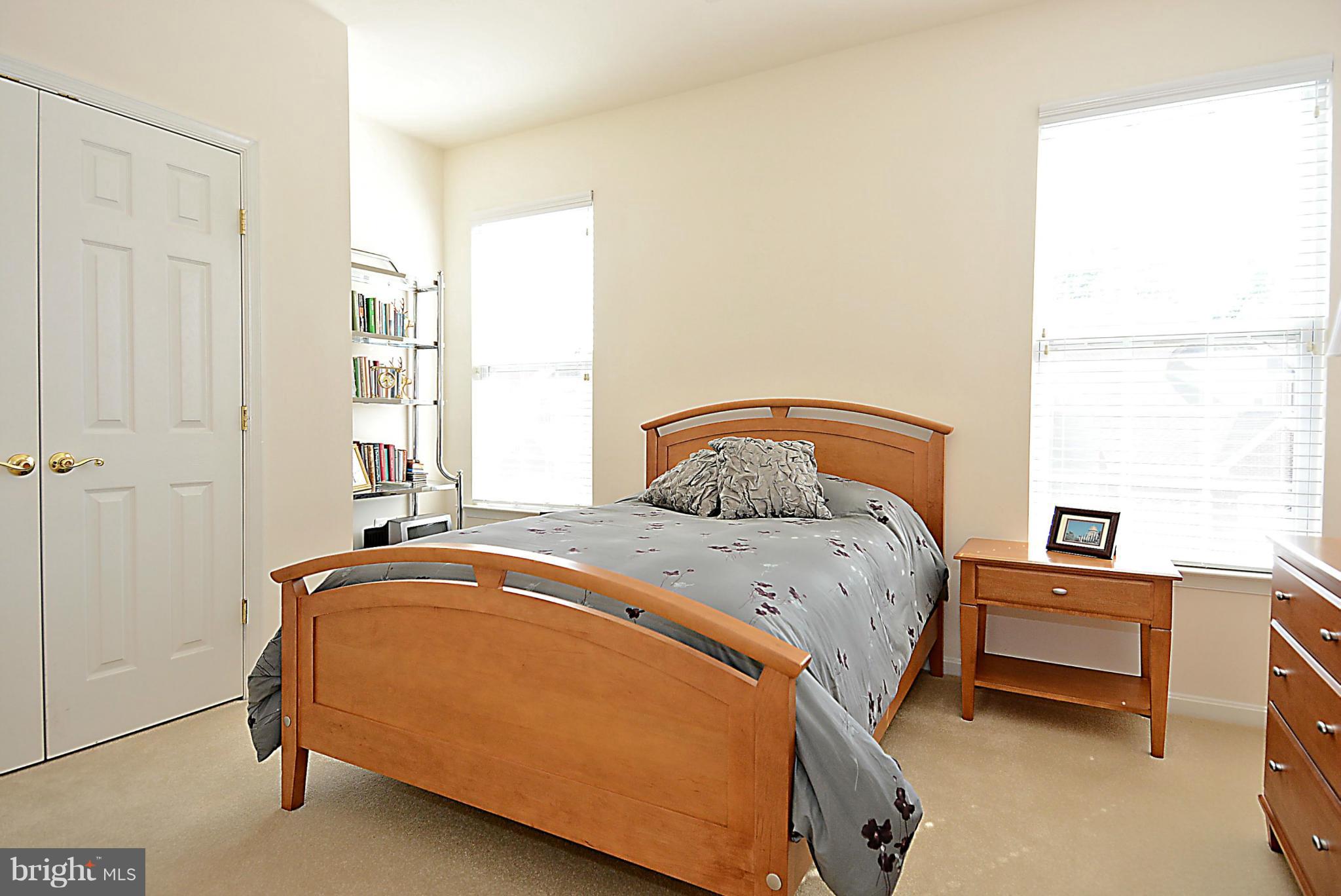 CENTRAL PARKE AT LOWES ISLAND - Residential