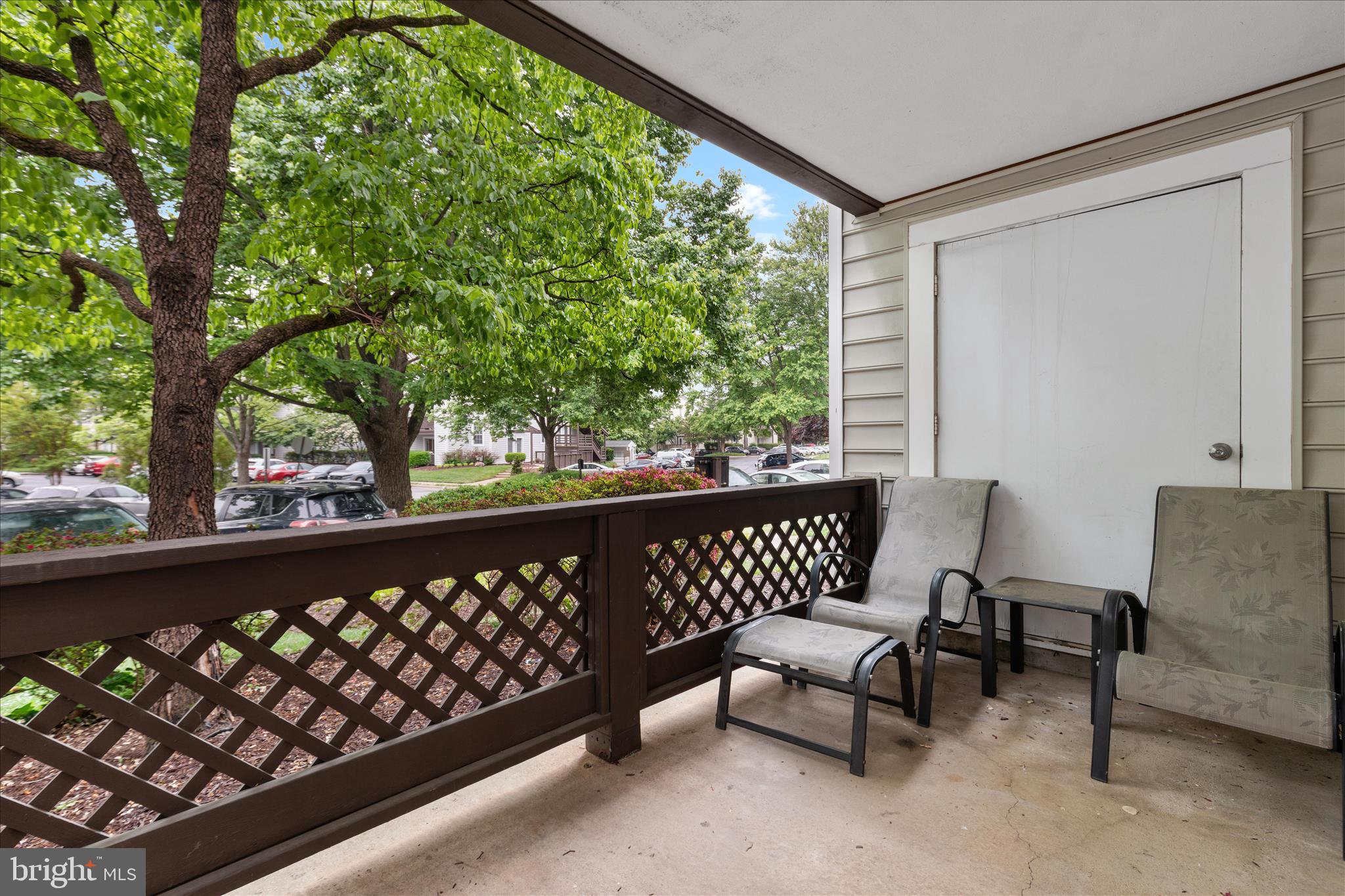 THE OAKTON - Residential