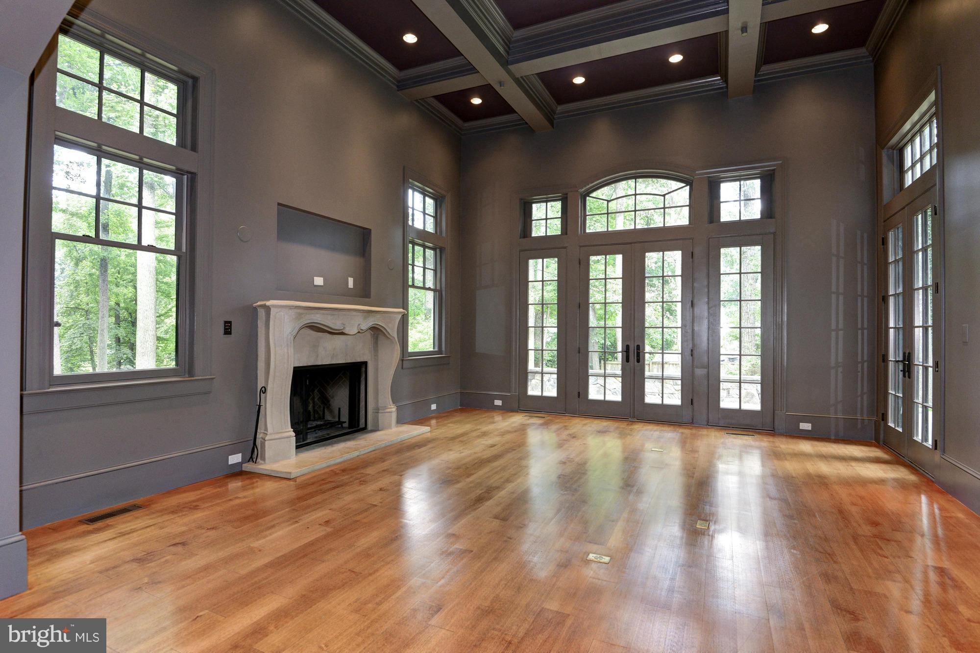 MANOR PARK - Residential