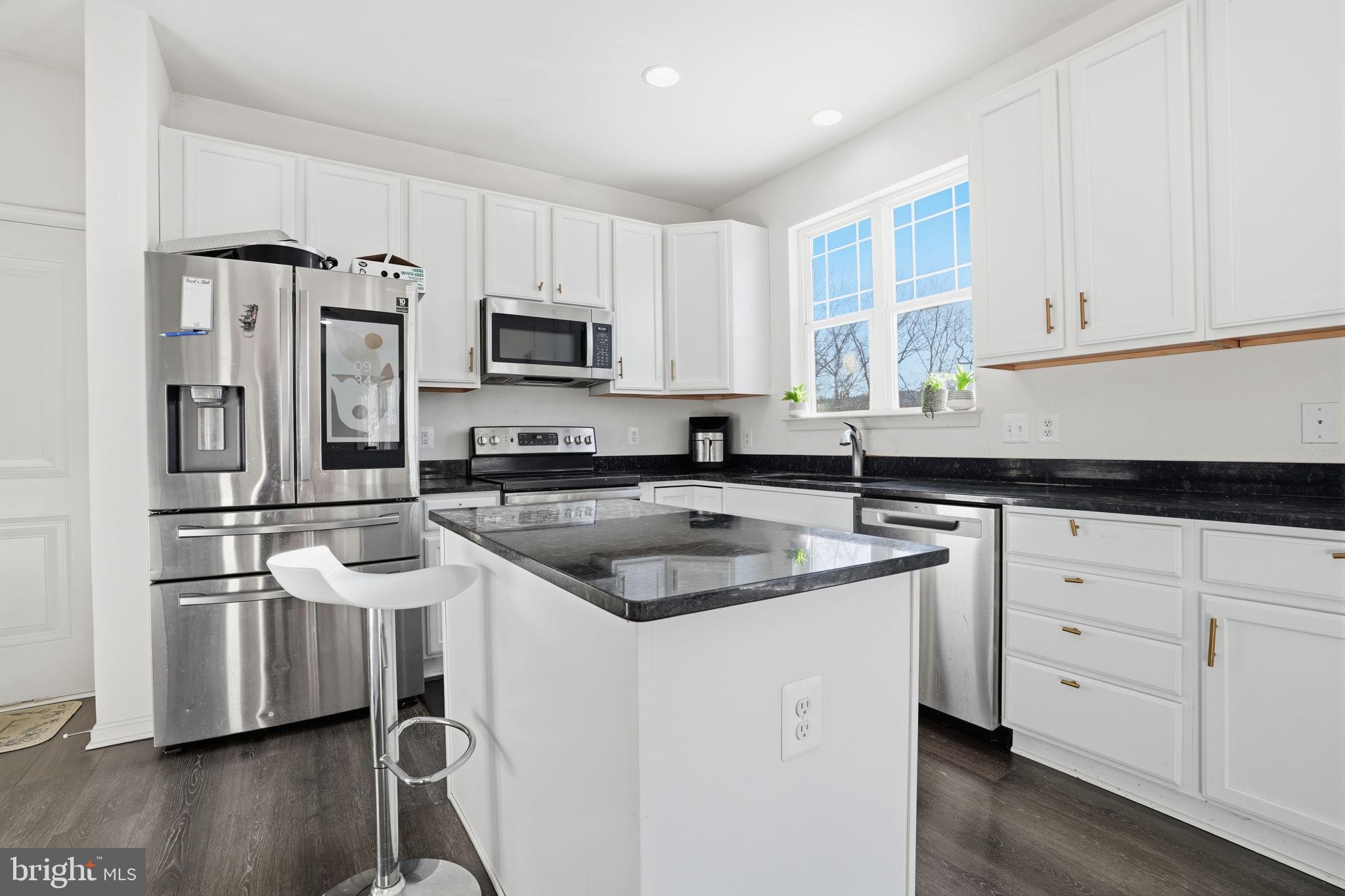 FIELDSTONE VILLAGE - Residential