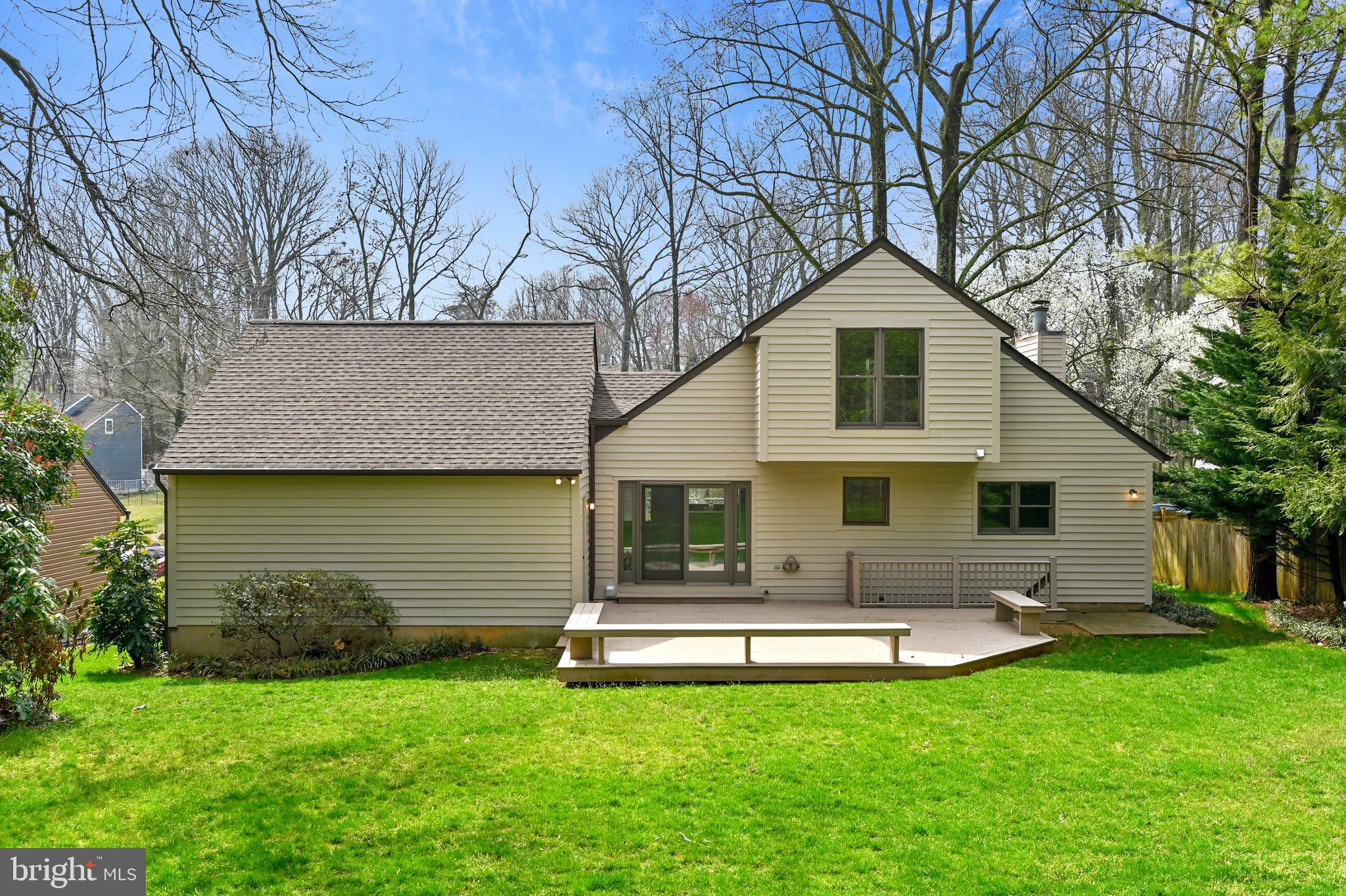 HOLLYBERRY WOODS - Residential