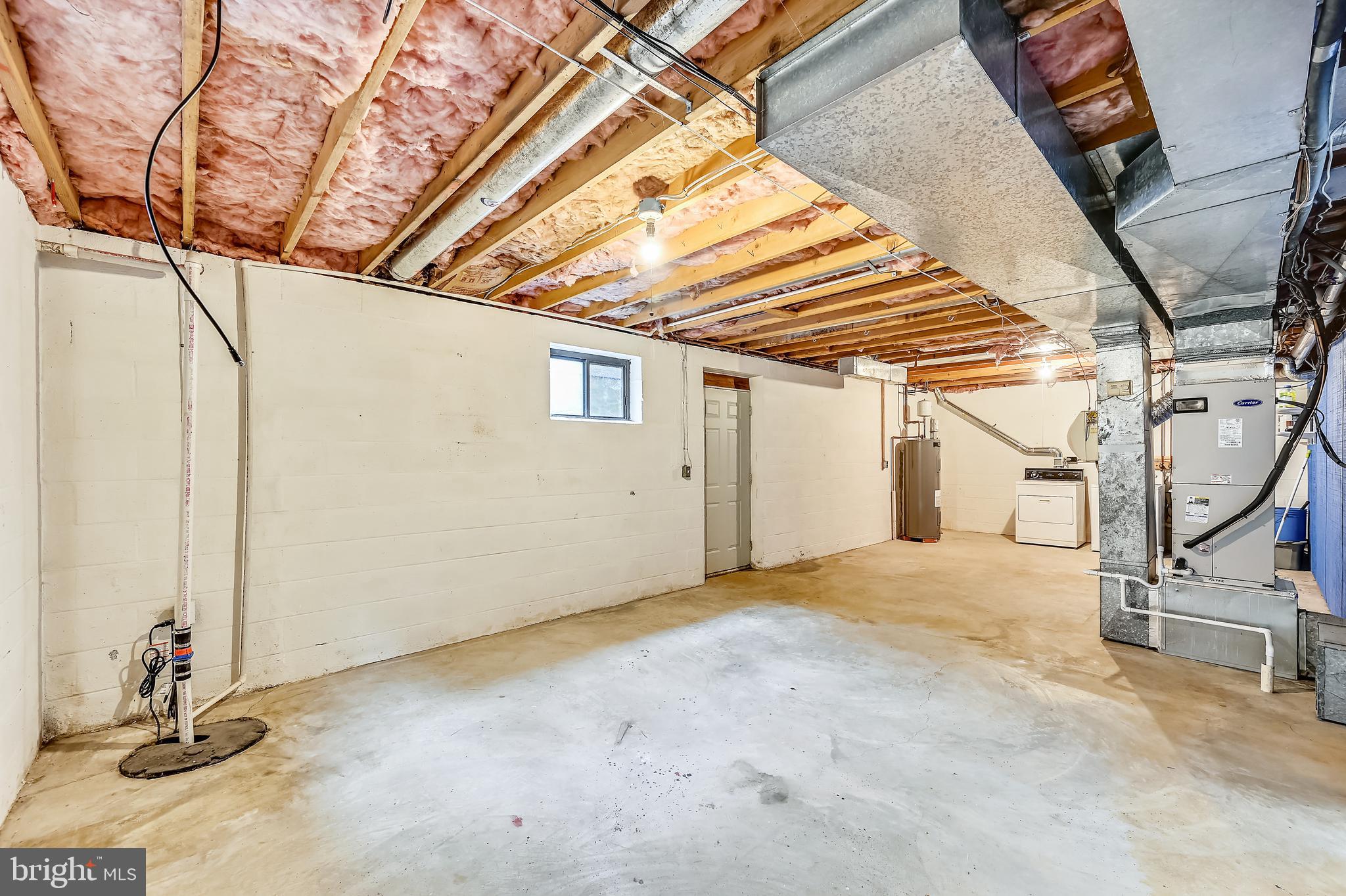 HOLLYBERRY WOODS - Residential