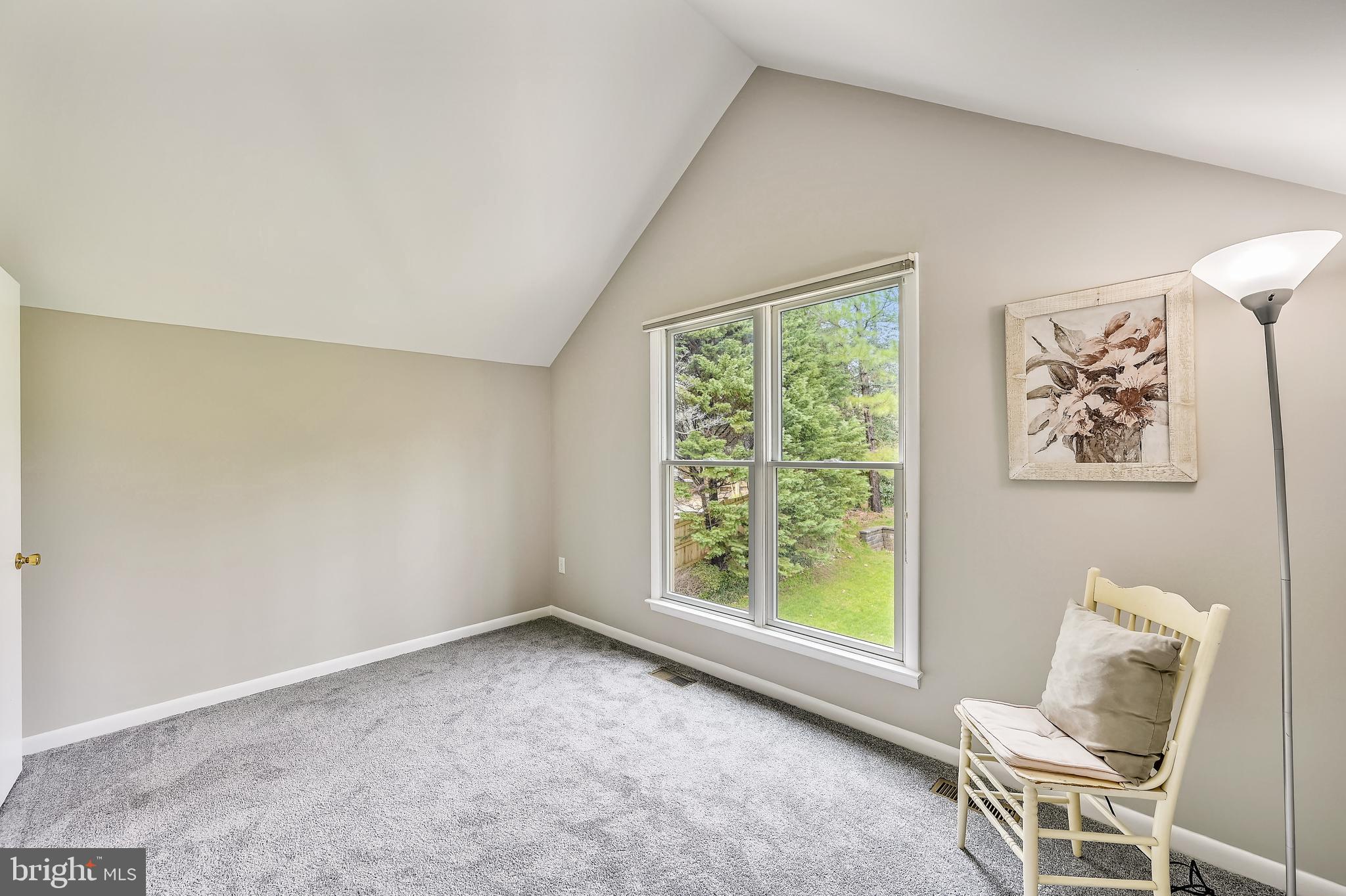 HOLLYBERRY WOODS - Residential