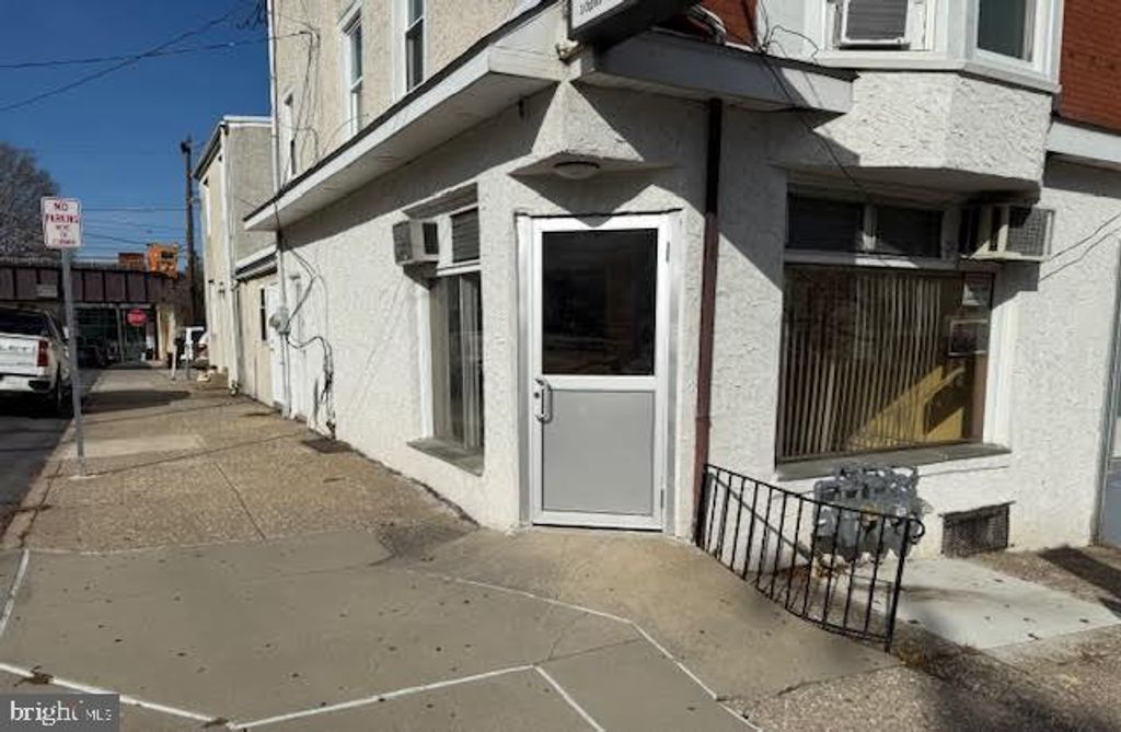 Photo of 520 Dekalb Street, BRIDGEPORT, PA 19401 (MLS # PAMC2162012)