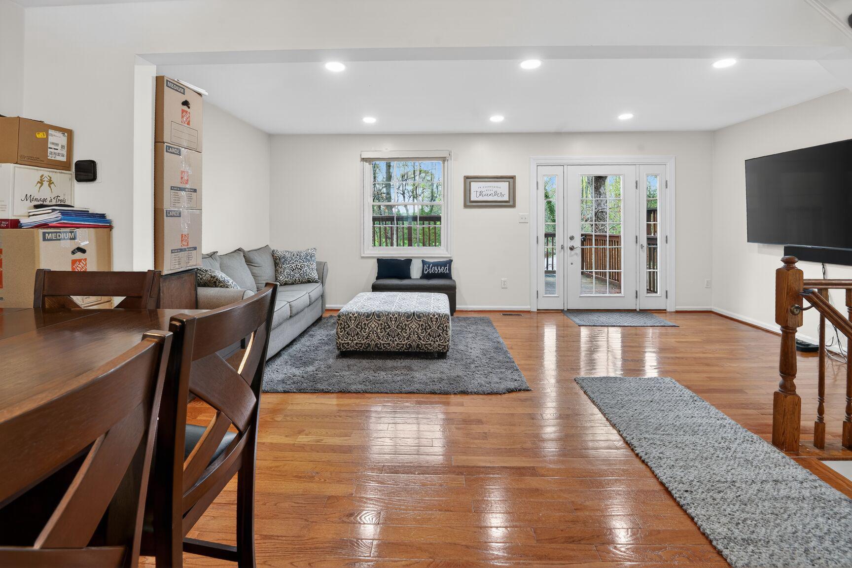 1012 CHESTNUT HAVEN