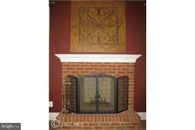 LOUDOUN VALLEY ESTATES - Residential Lease