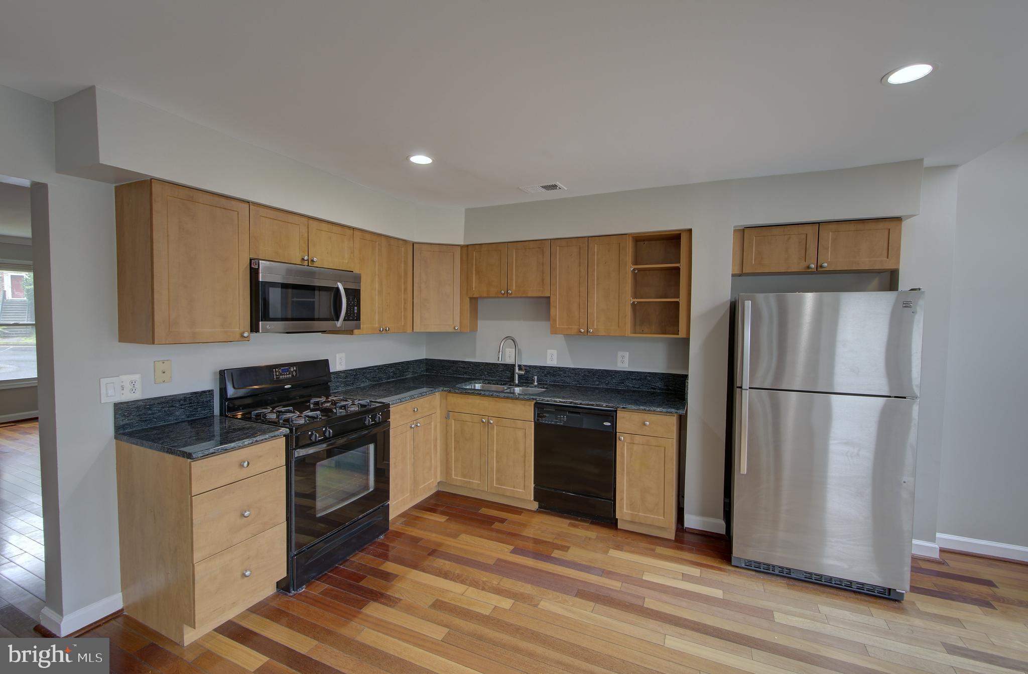 LITTLE ROCKY RUN - Residential Lease